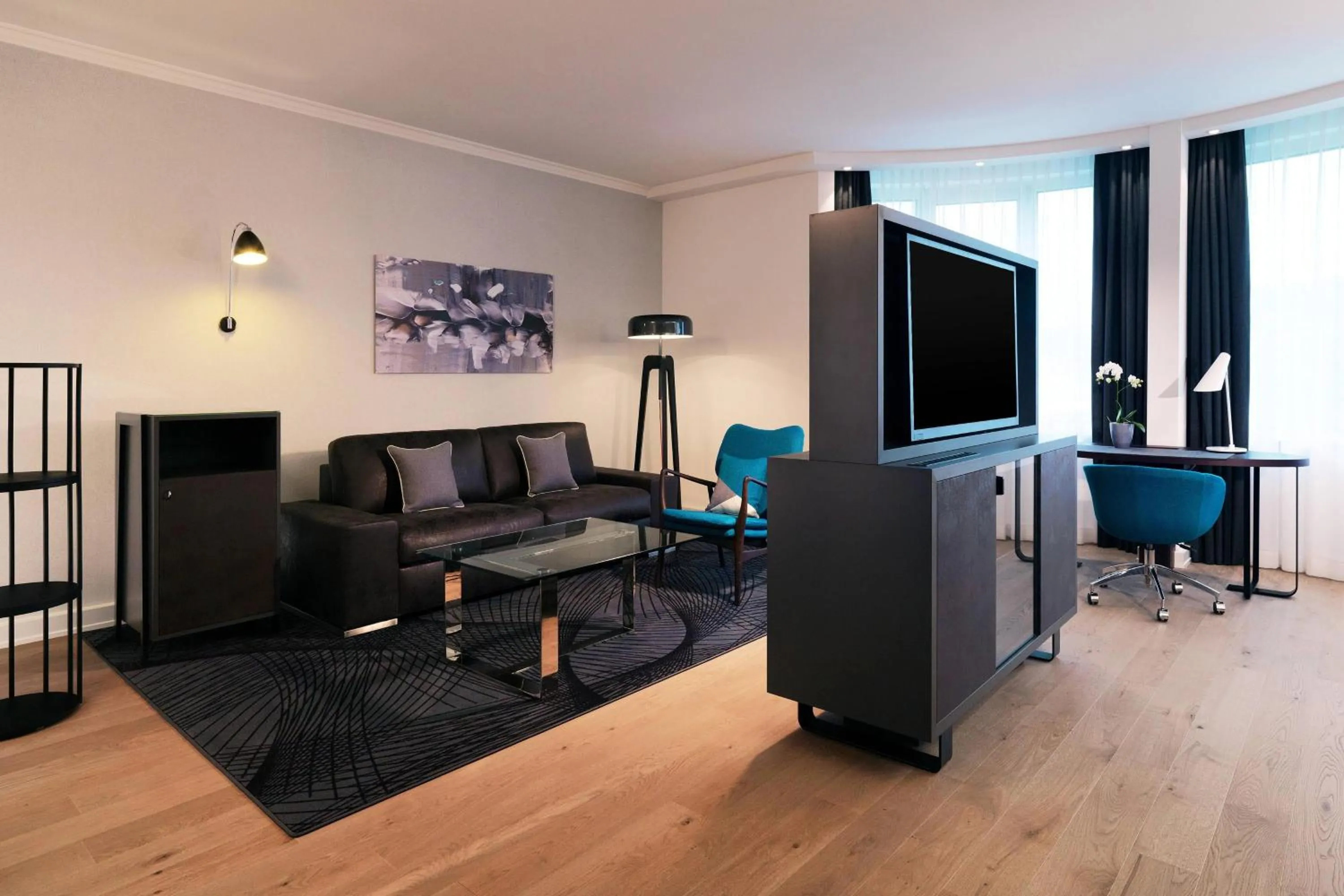 Bedroom in Le Méridien Stuttgart