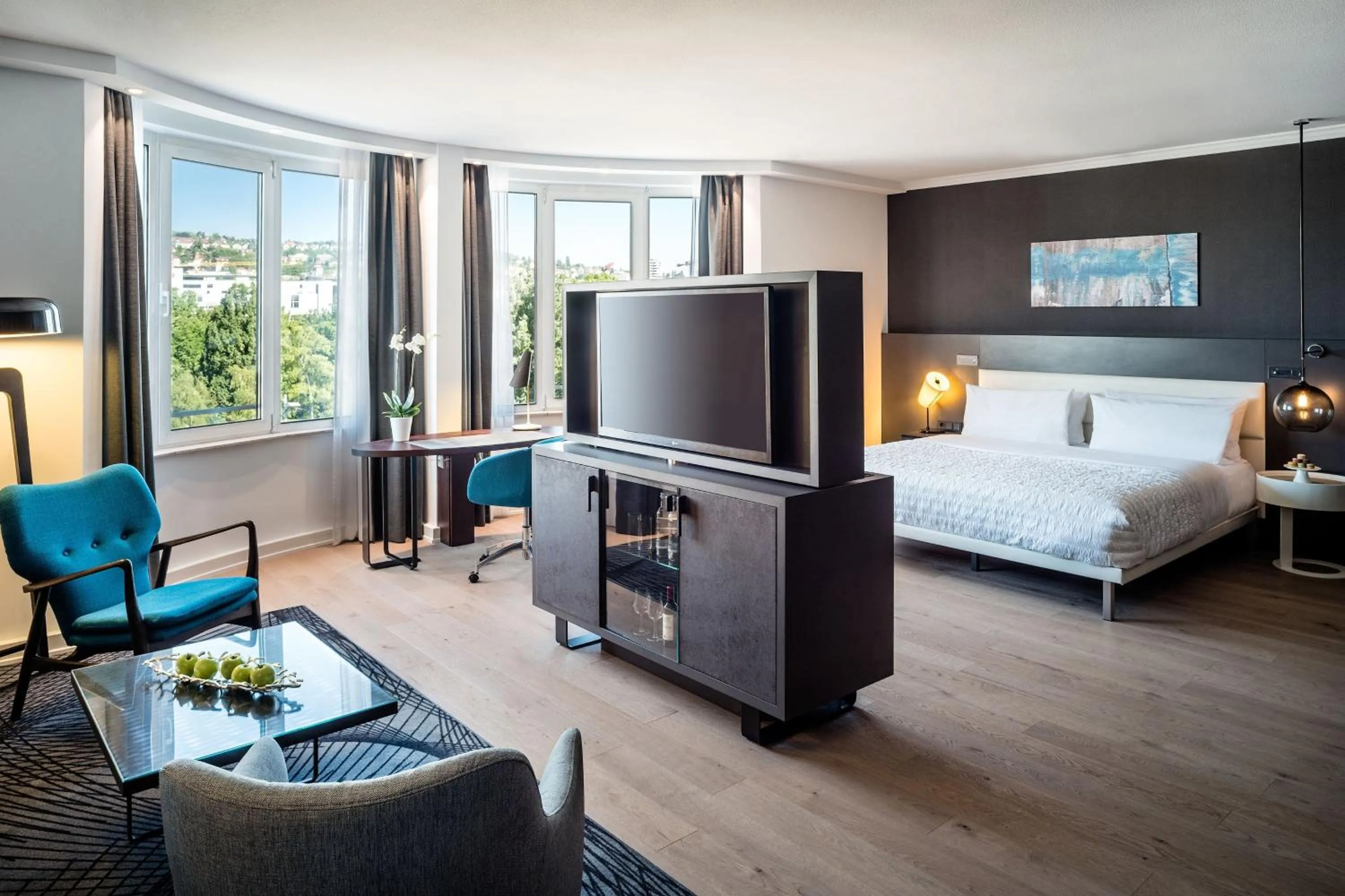 Bedroom, Bed in Le Méridien Stuttgart