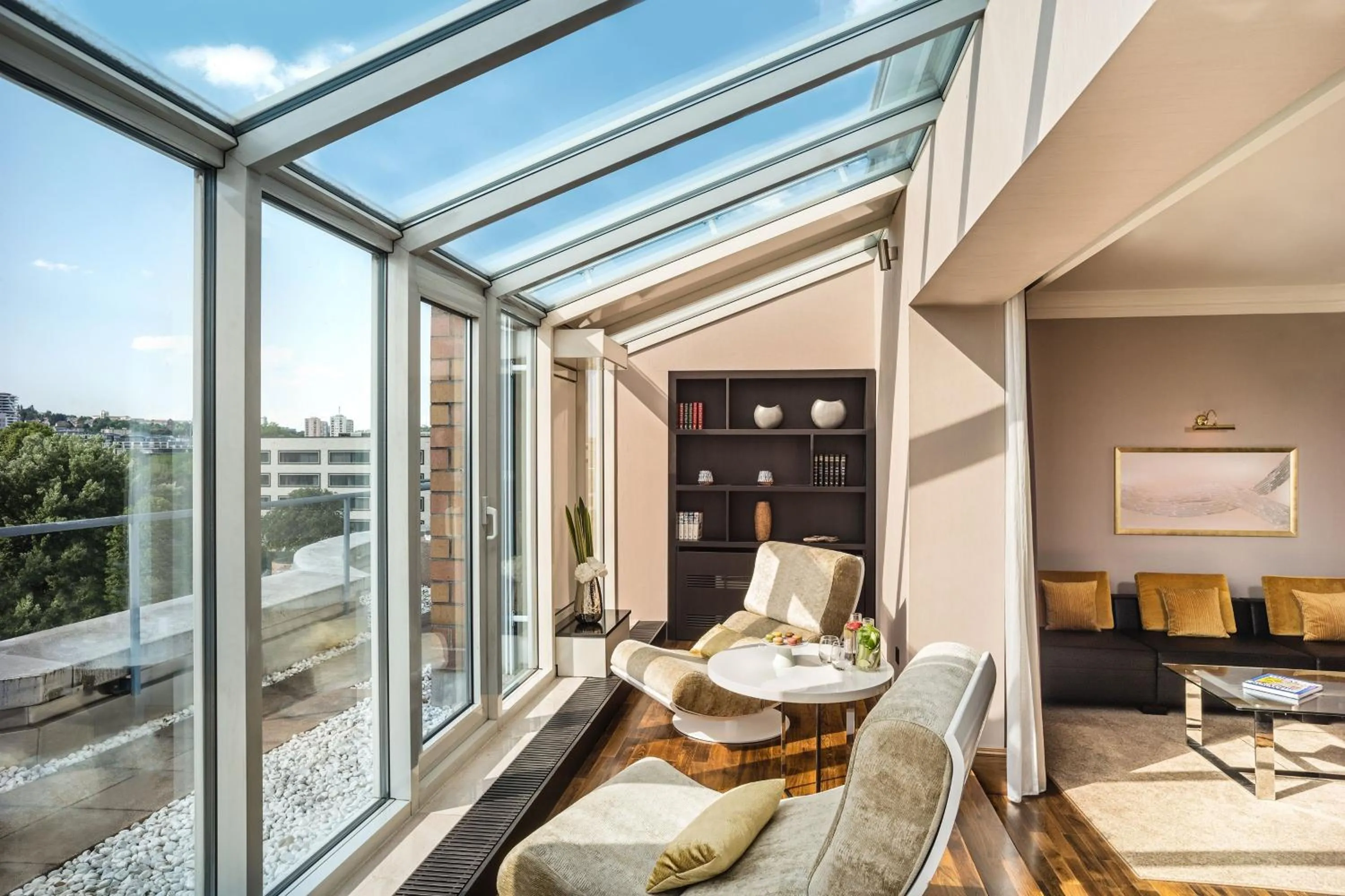 Bedroom in Le Méridien Stuttgart