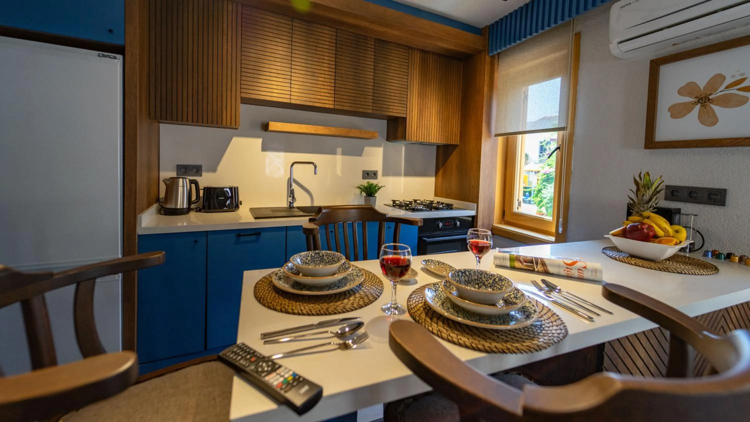 Kitchen or kitchenette, Kitchen/Kitchenette in Pier House Hotel