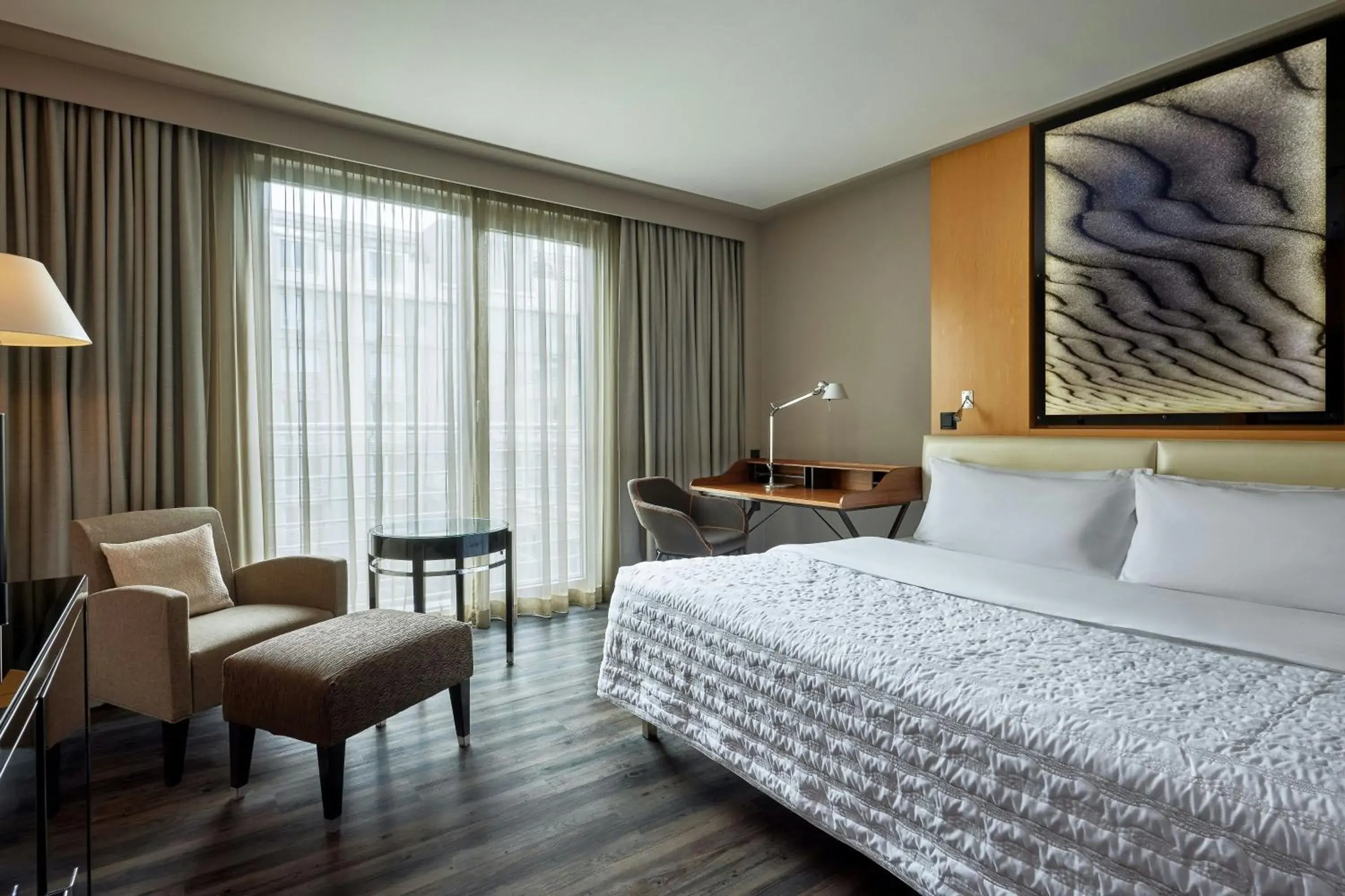 Superior King Room in Le Meridien Munich Superior King Room in Le Meridien Munich