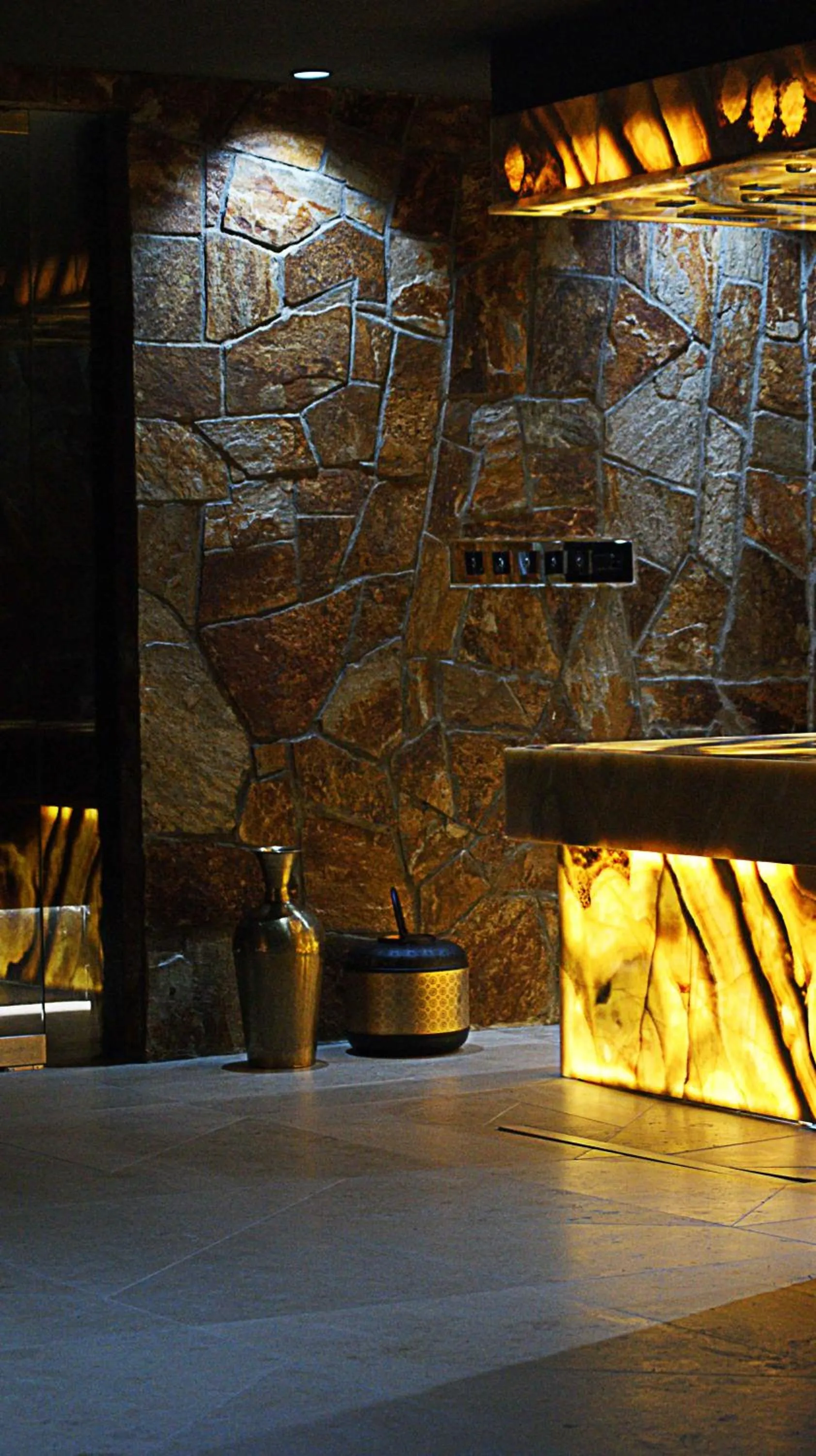 Property building in Hotel Zalewski