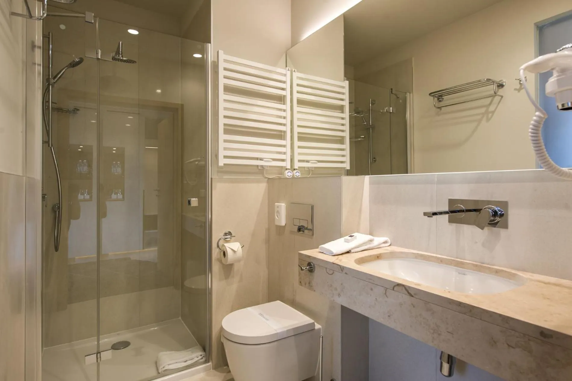 Shower in Hotel Zalewski