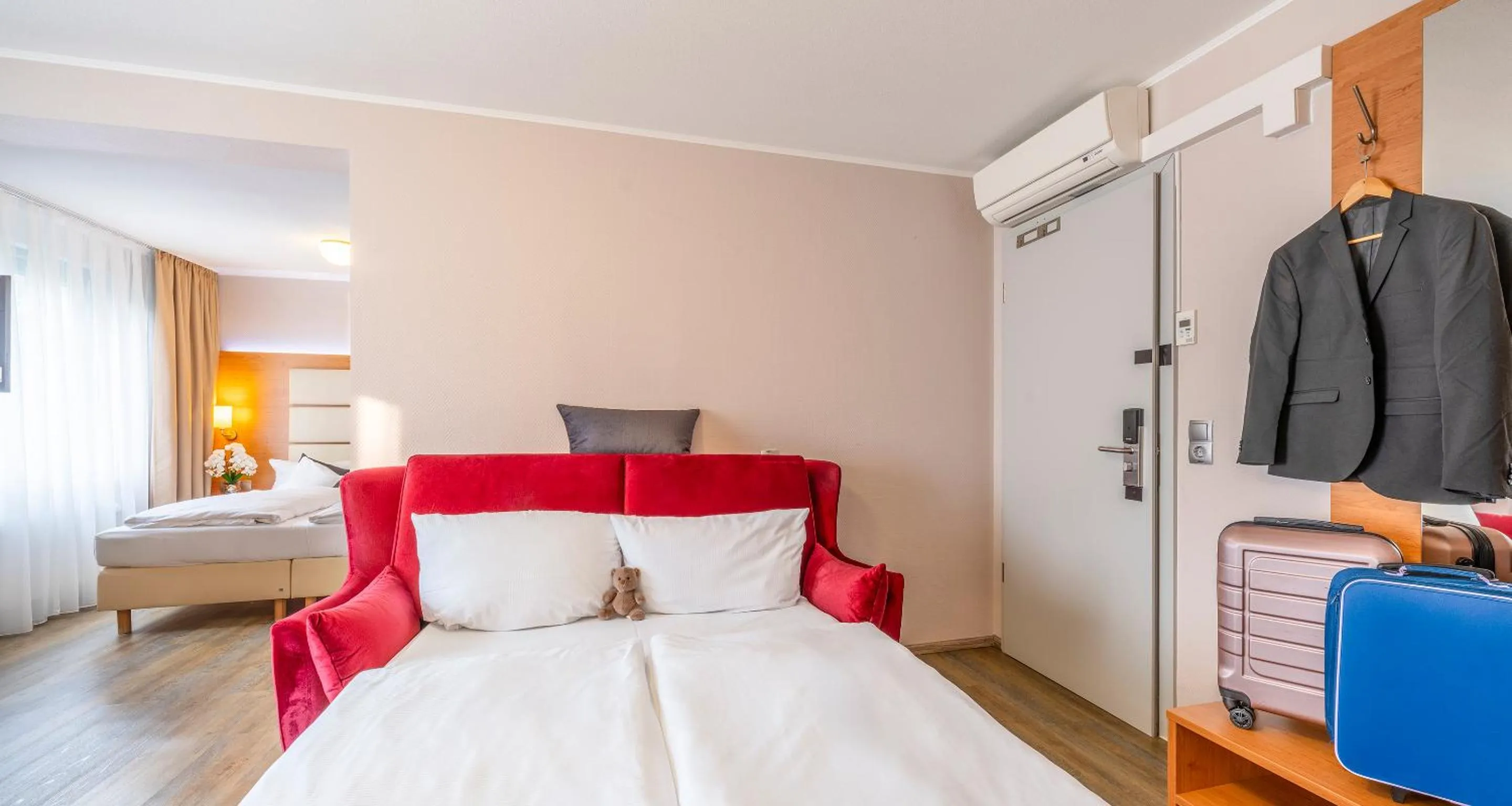 Bed in PLAZA INN Braunschweig City Süd