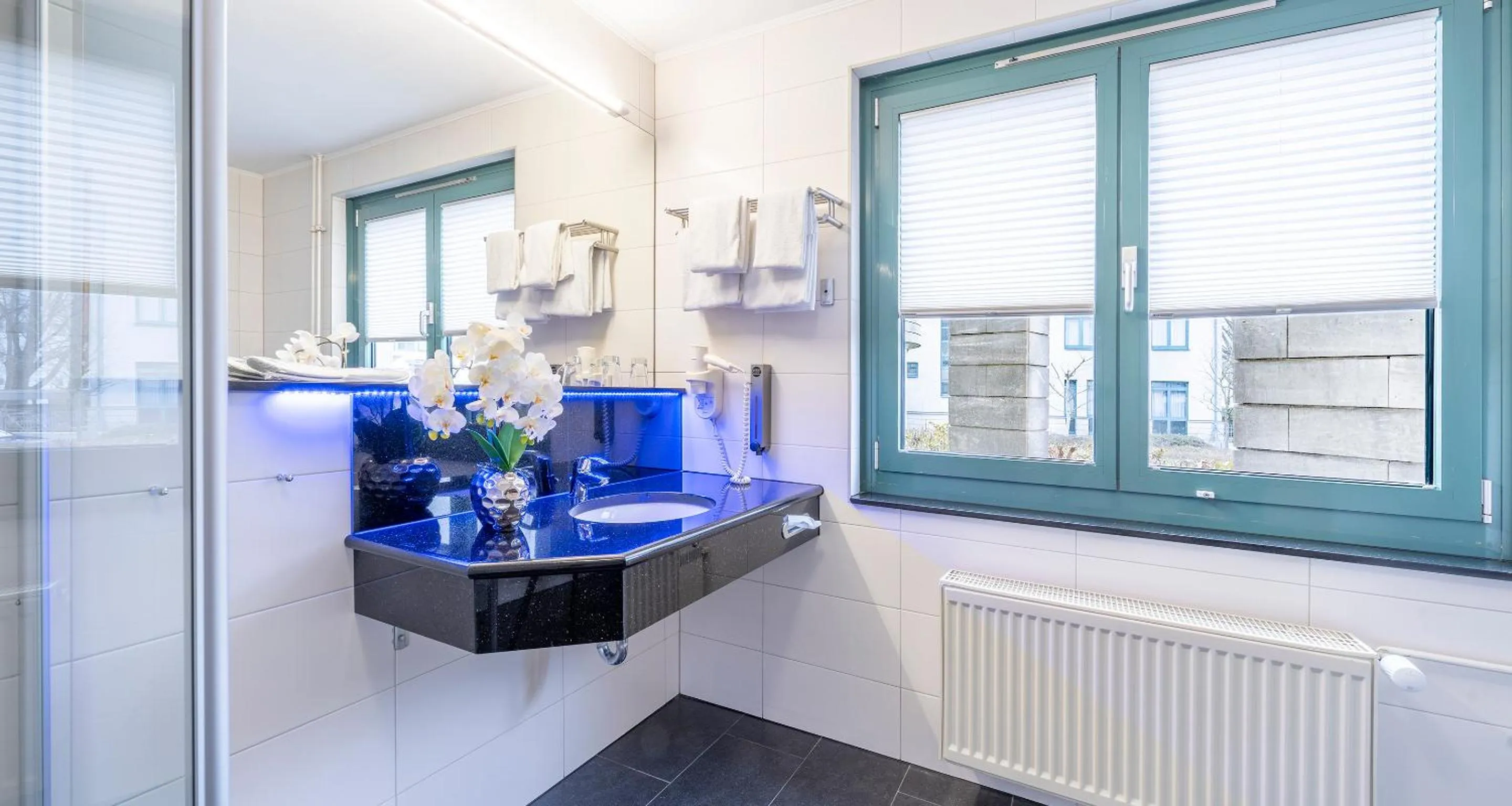 Bathroom in PLAZA INN Braunschweig City Süd