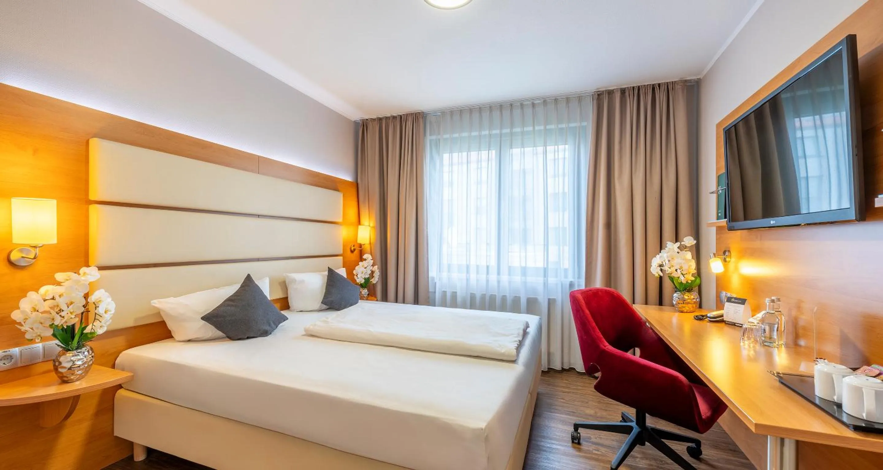 Bed in PLAZA INN Braunschweig City Süd