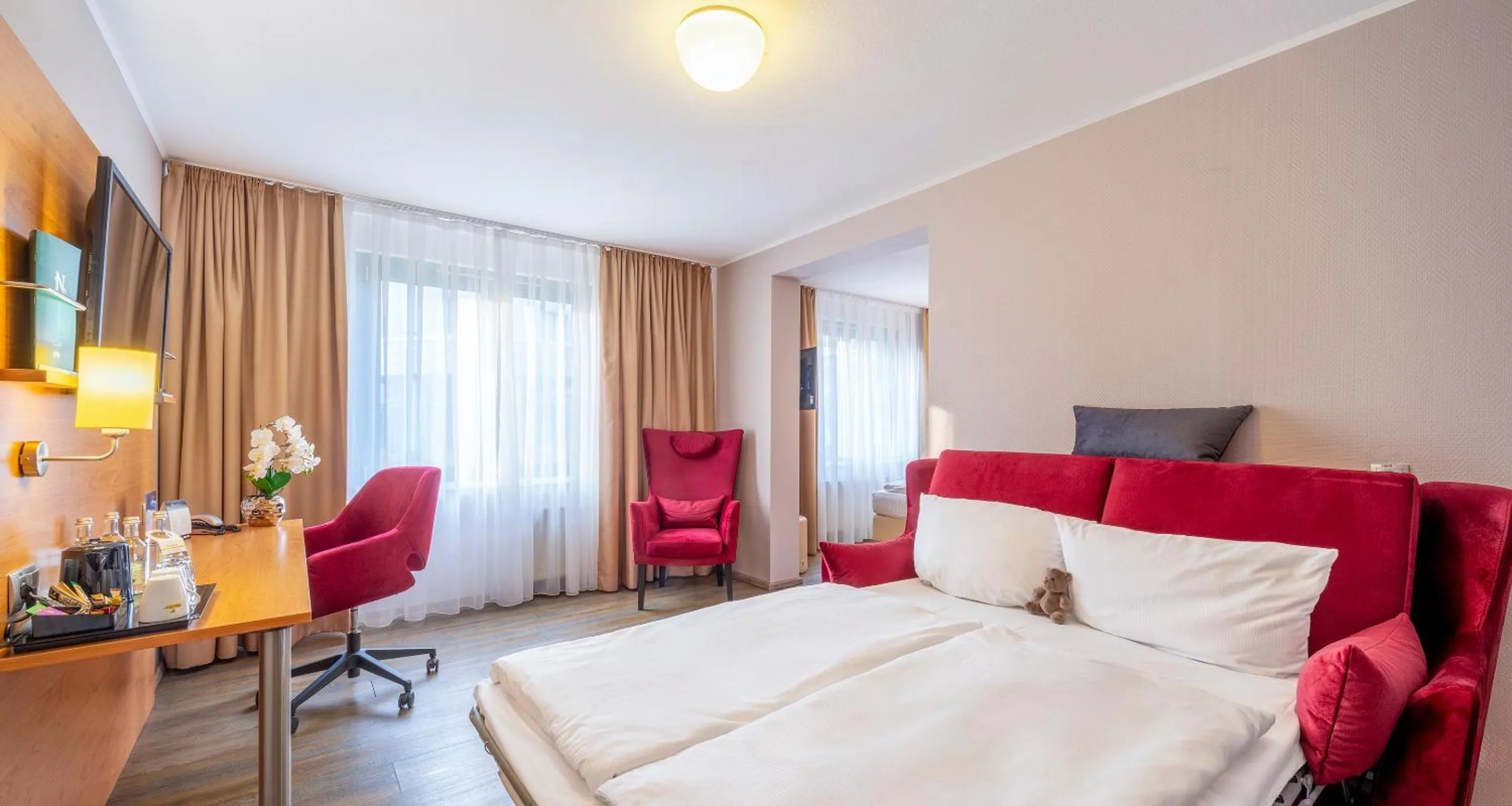 Bed in PLAZA INN Braunschweig City Süd