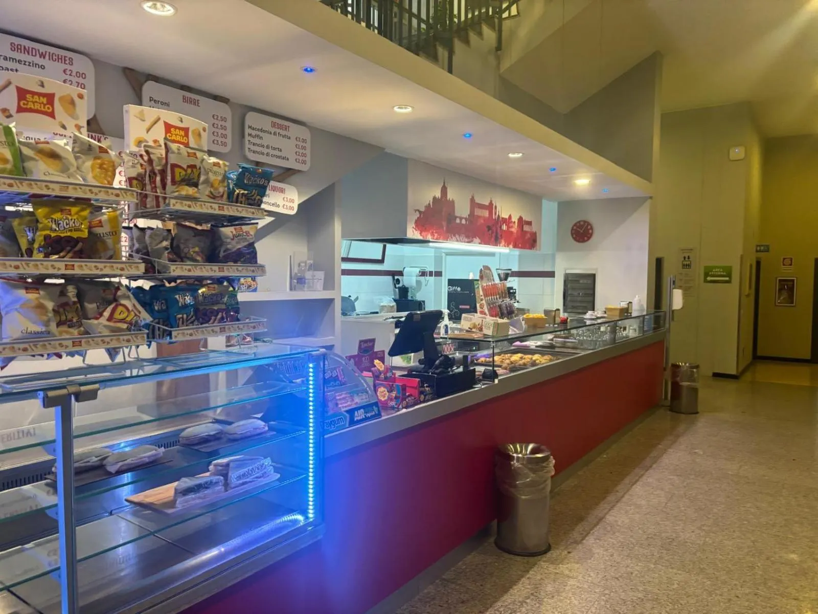 Food and drinks in Serafico Guesthouse