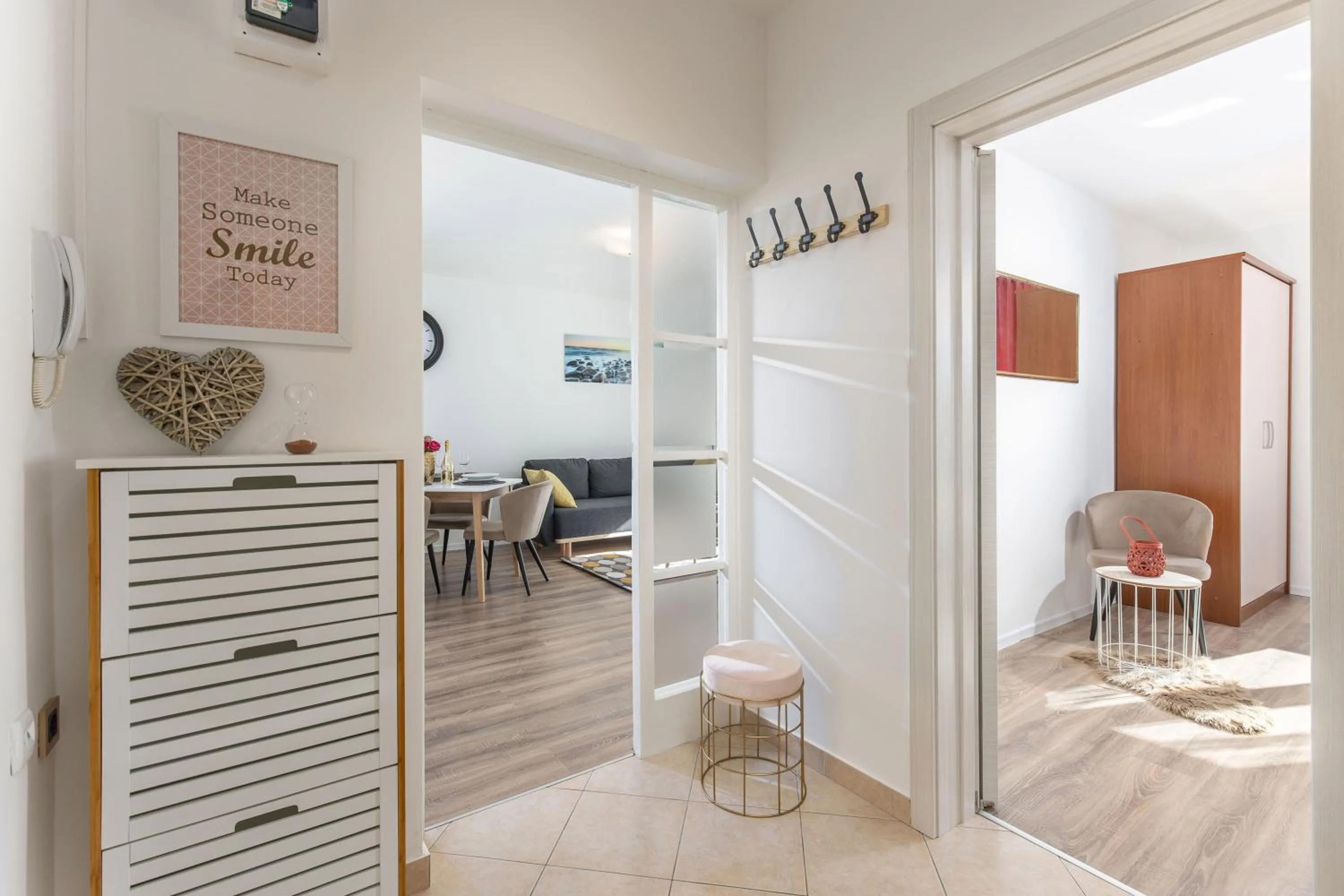Apartment IN