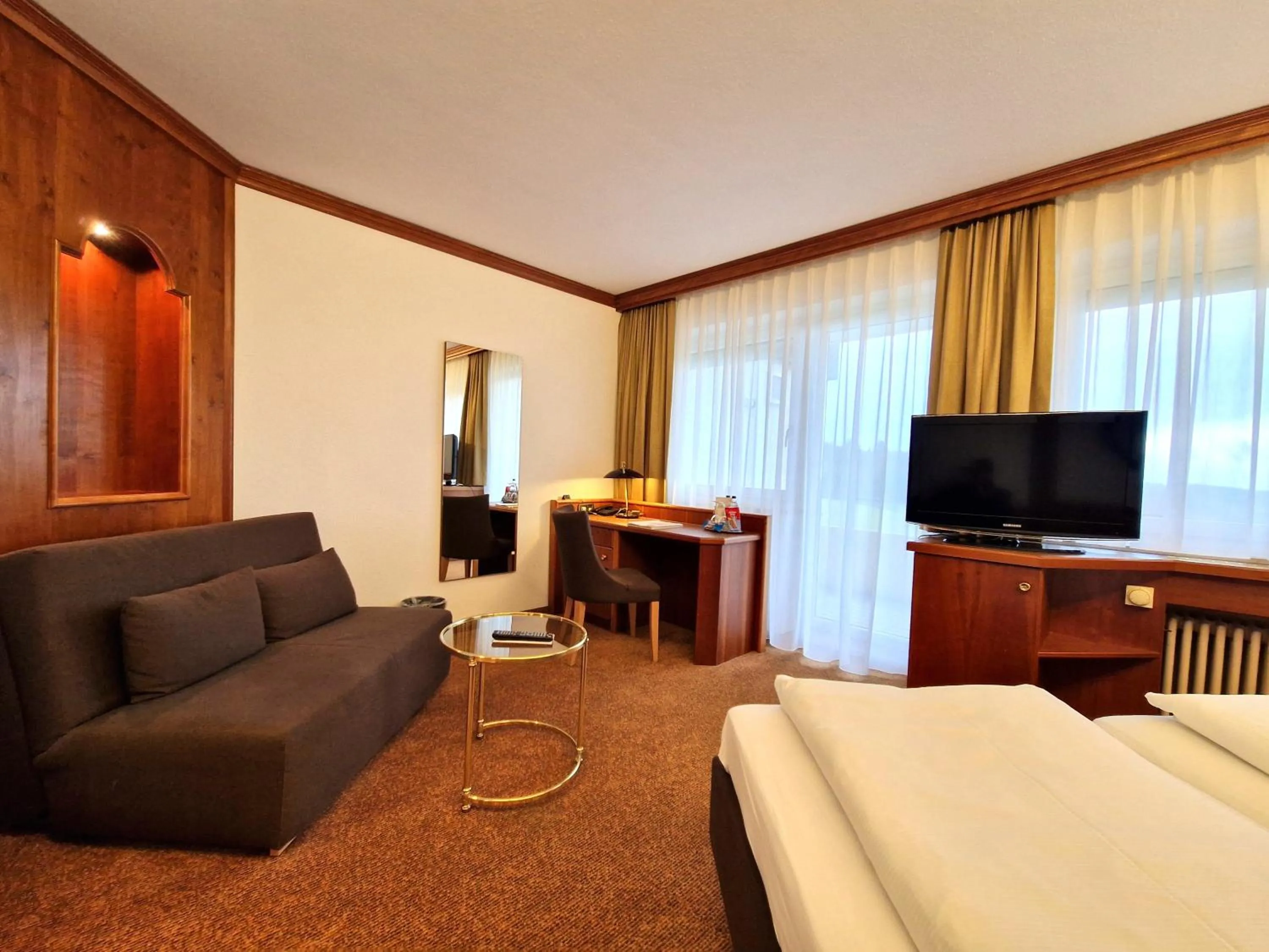 Bed in Badhotel Restaurant Stauferland