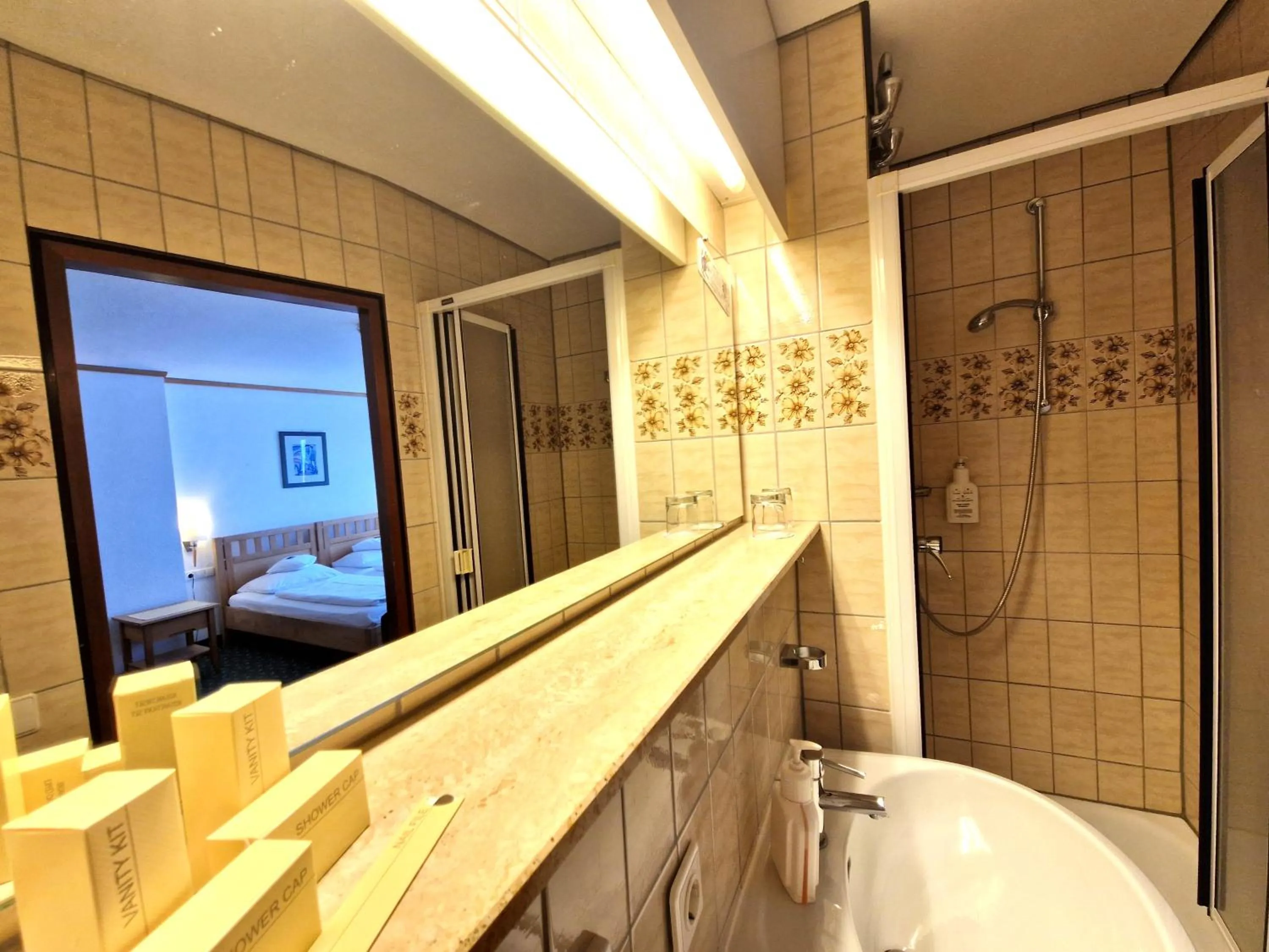 Bathroom in Badhotel Restaurant Stauferland