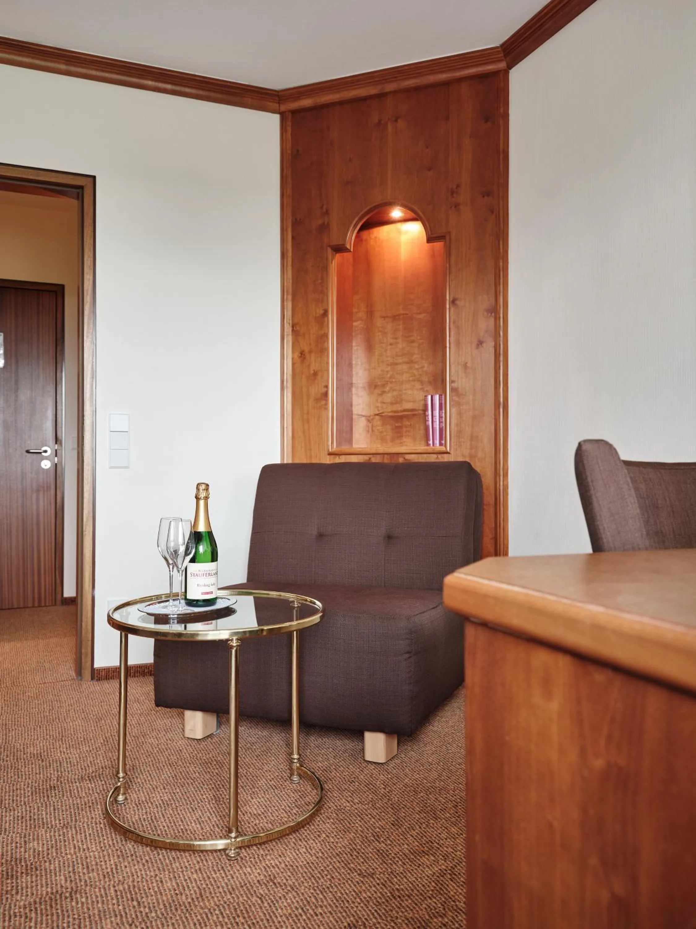 Seating area in Badhotel Restaurant Stauferland