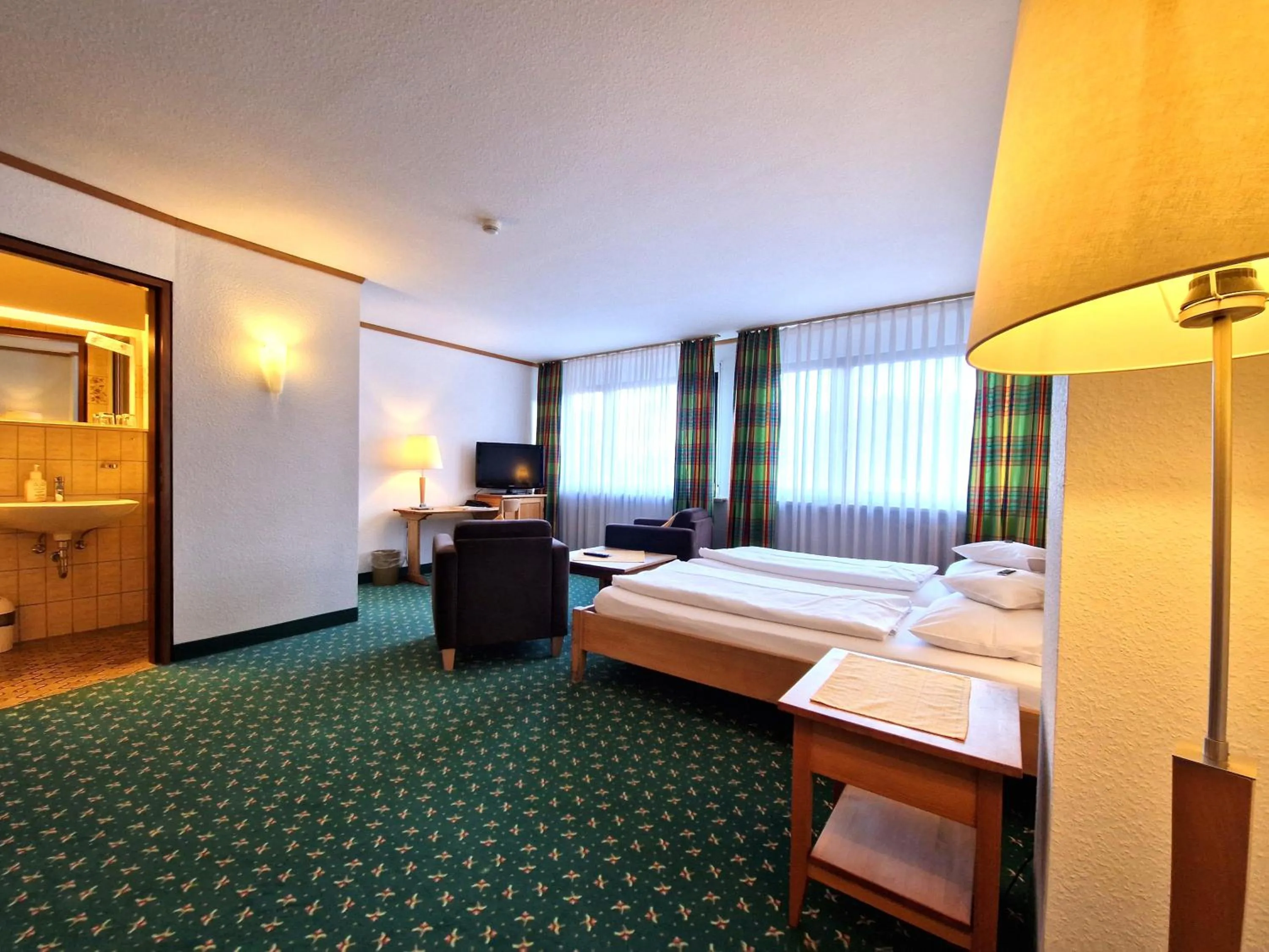 Bed in Badhotel Restaurant Stauferland