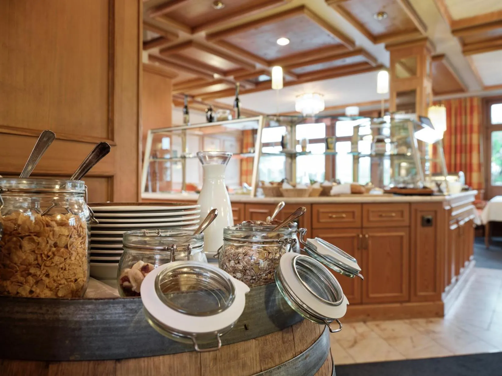 Breakfast in Badhotel Restaurant Stauferland