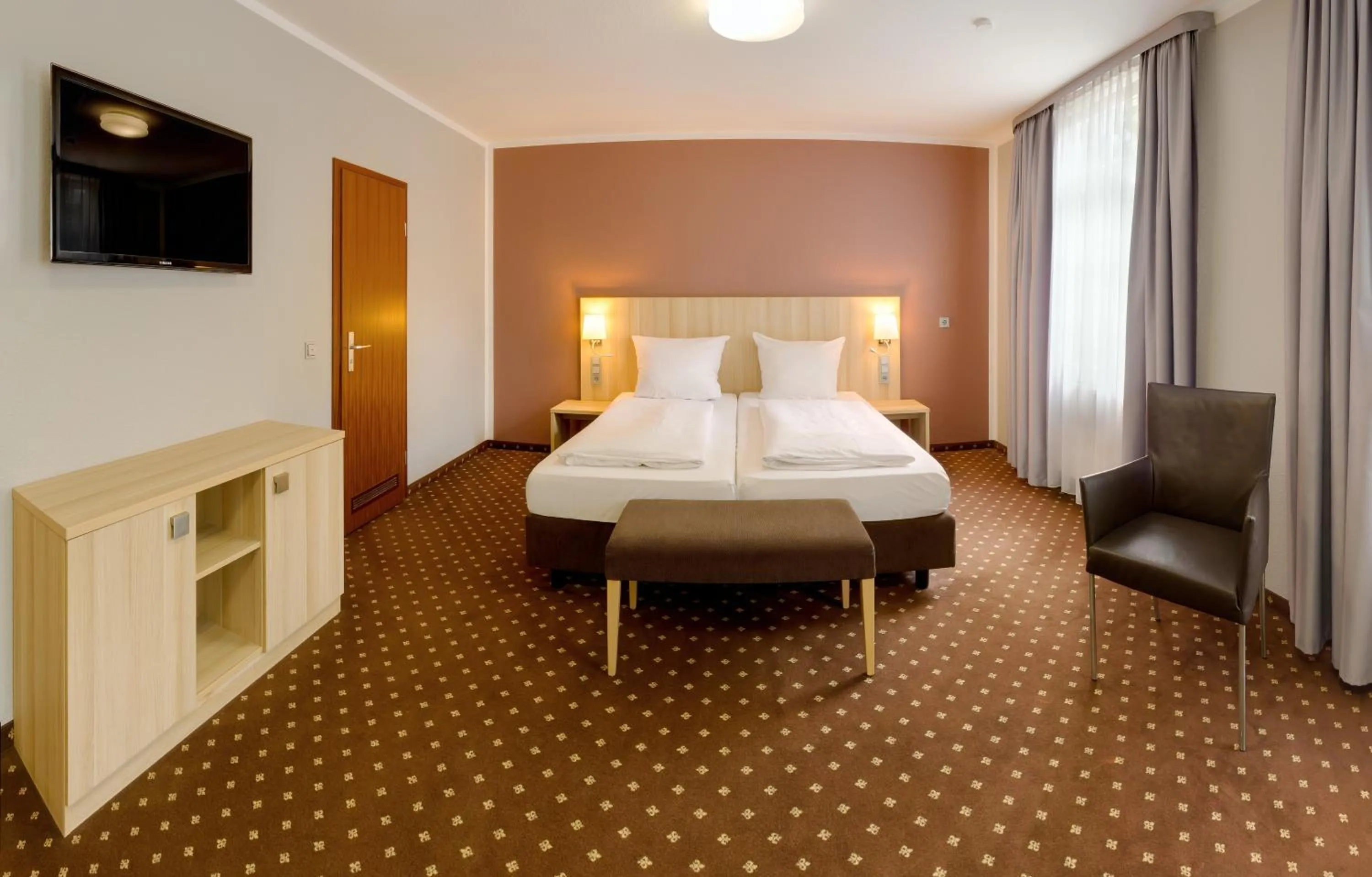 Bed in attimo Hotel Stuttgart***S