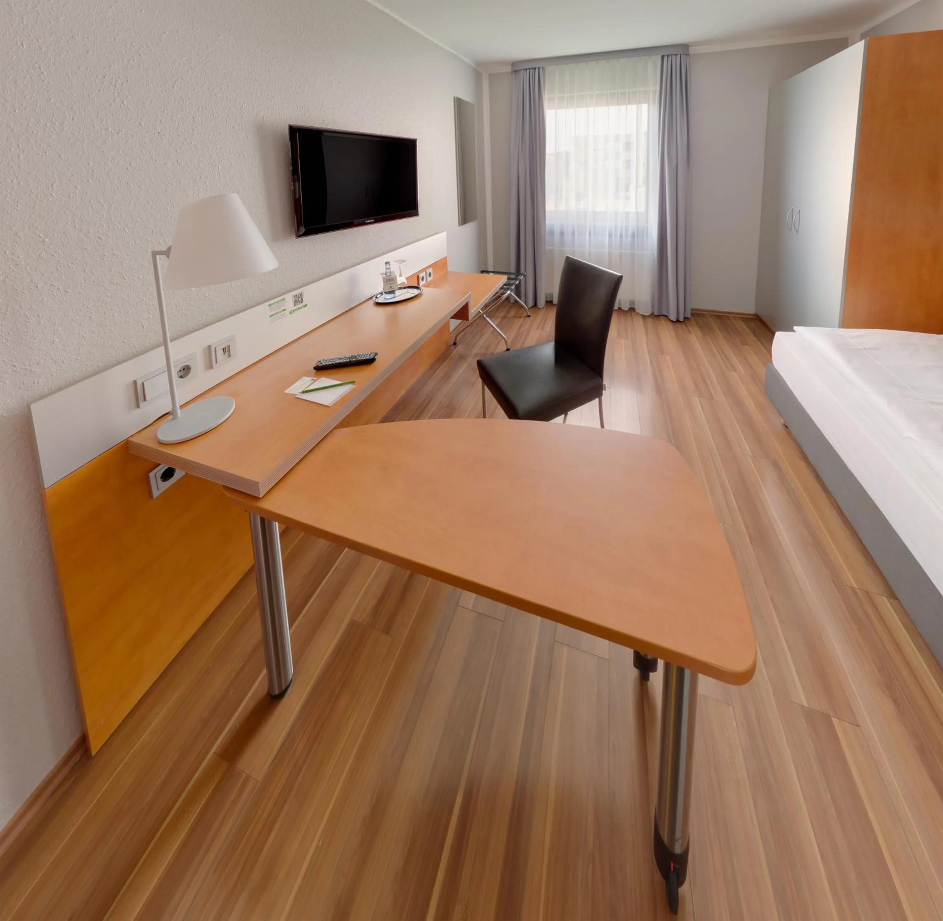 TV and multimedia in attimo Hotel Stuttgart***S