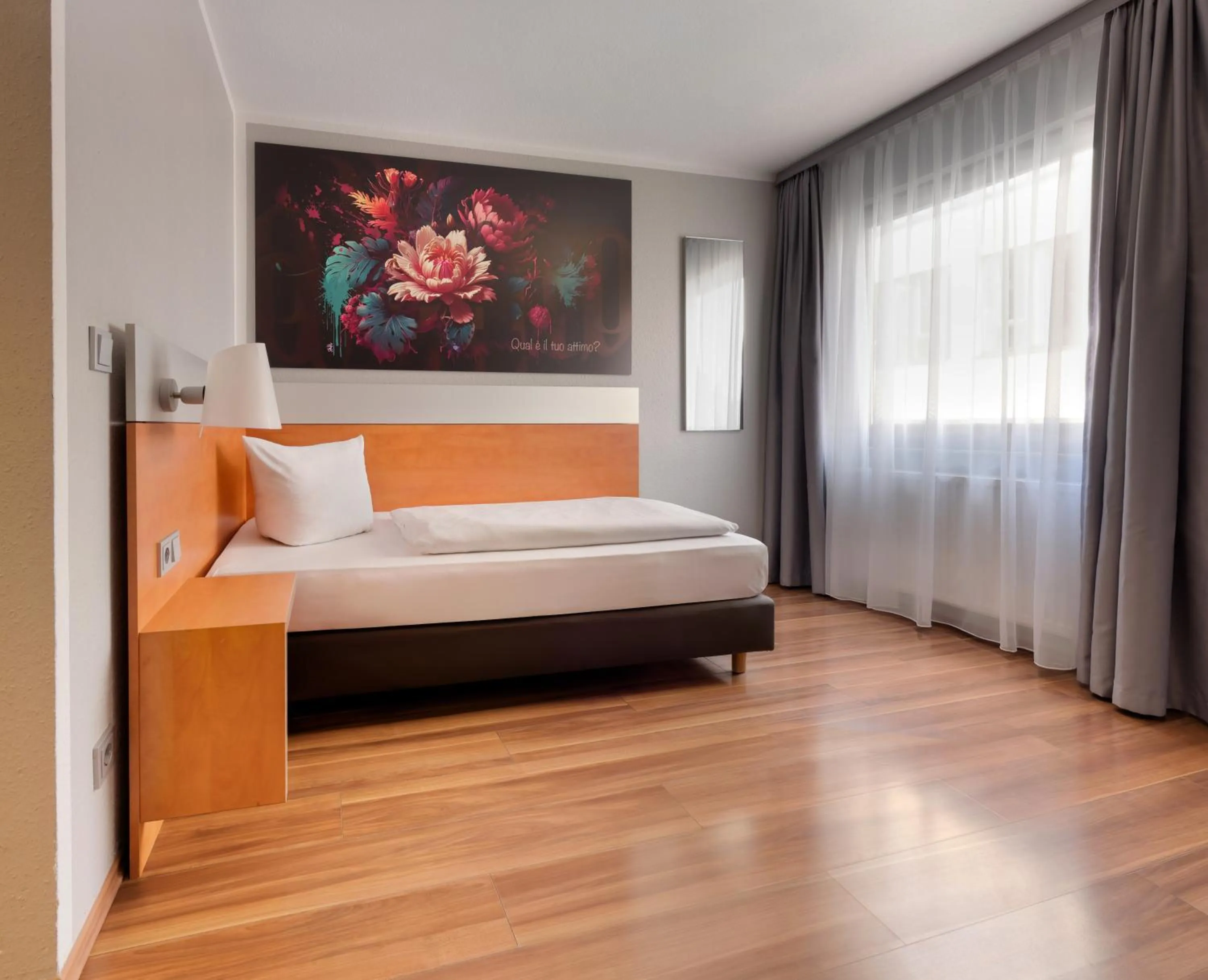 Bed in attimo Hotel Stuttgart***S