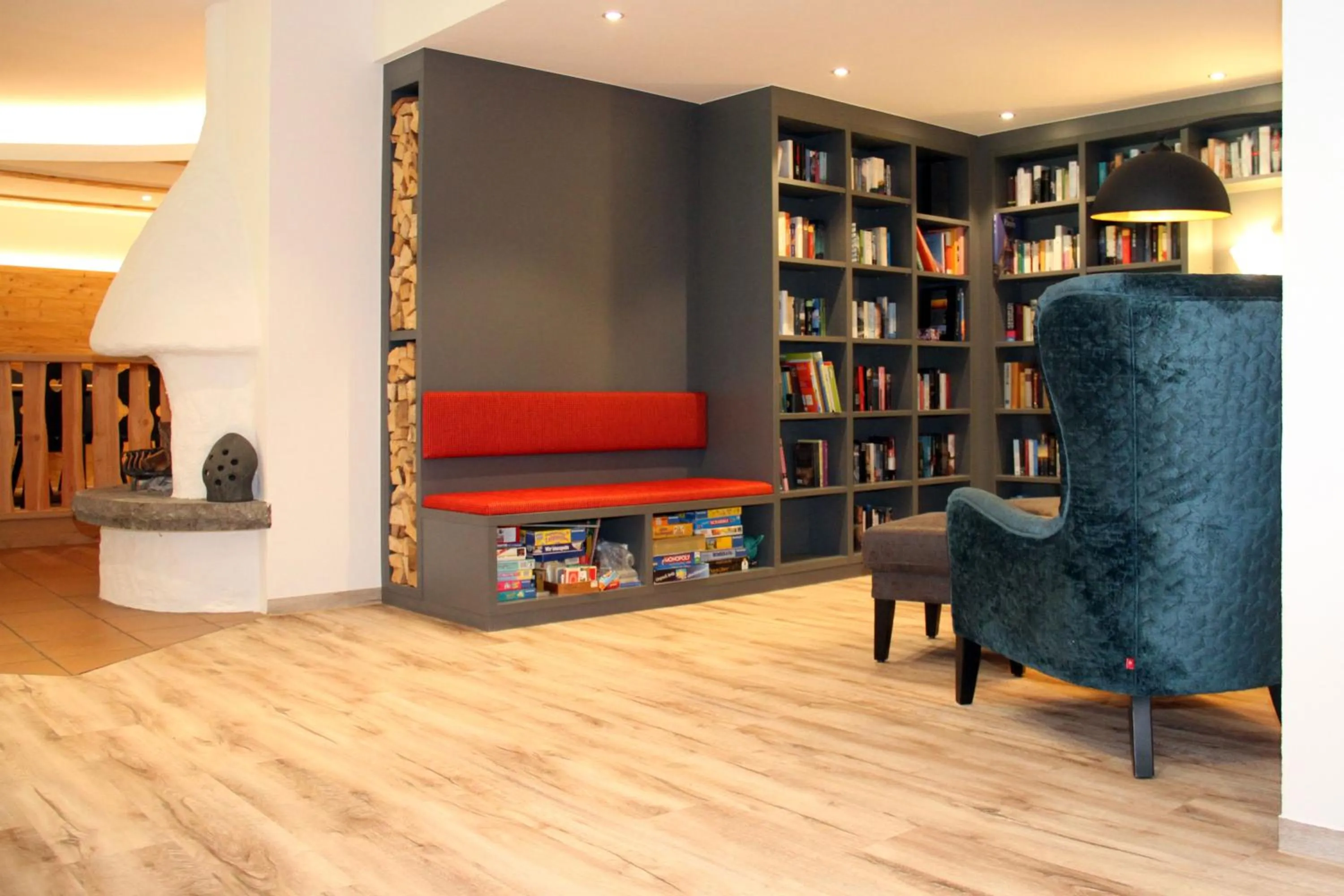 Lounge or bar in Sonnenbichl Hotel am Rotfischbach