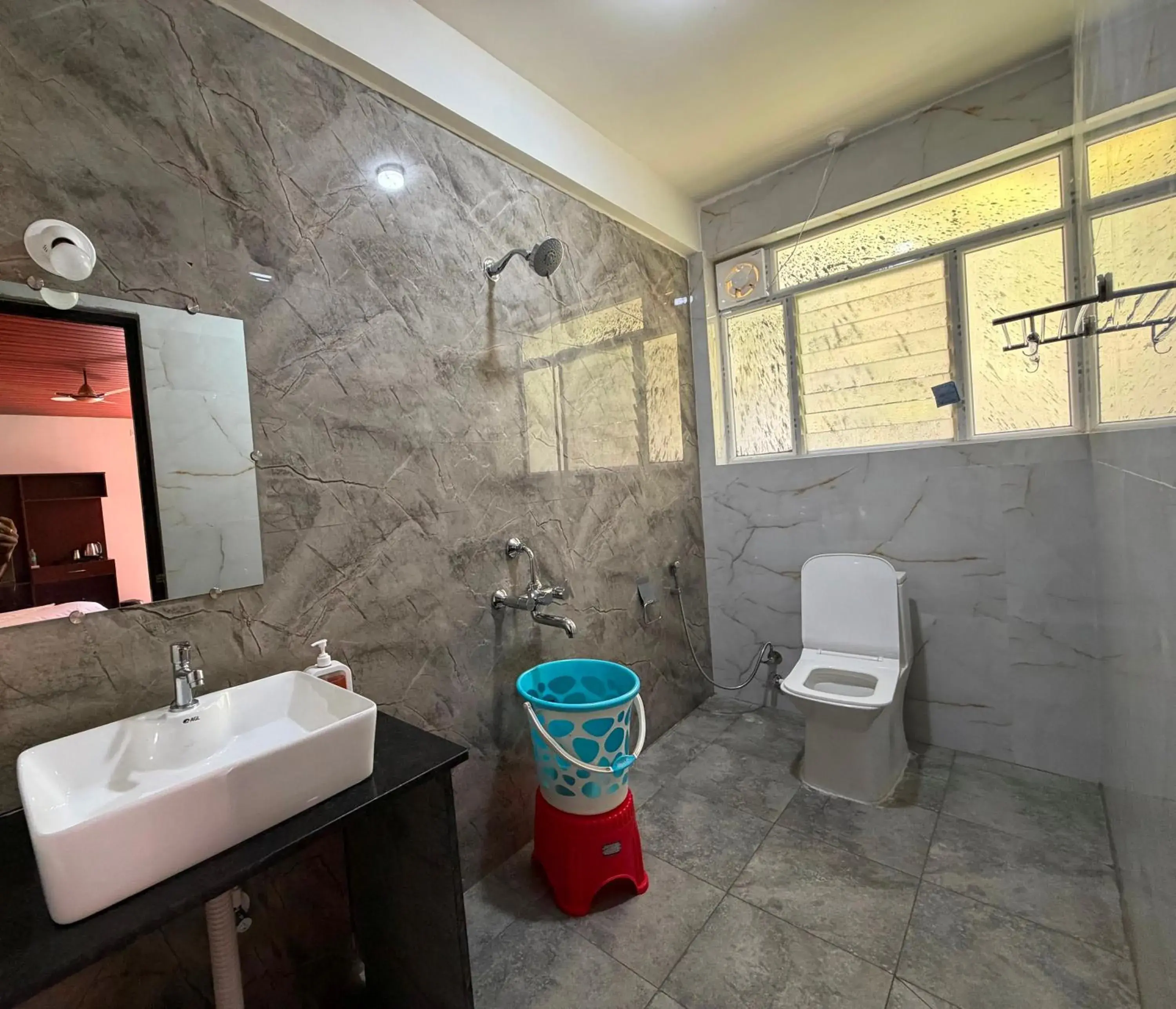 Deluxe Double Room in Hosamane Farm Inn Deluxe Double Room in Hosamane Farm Inn