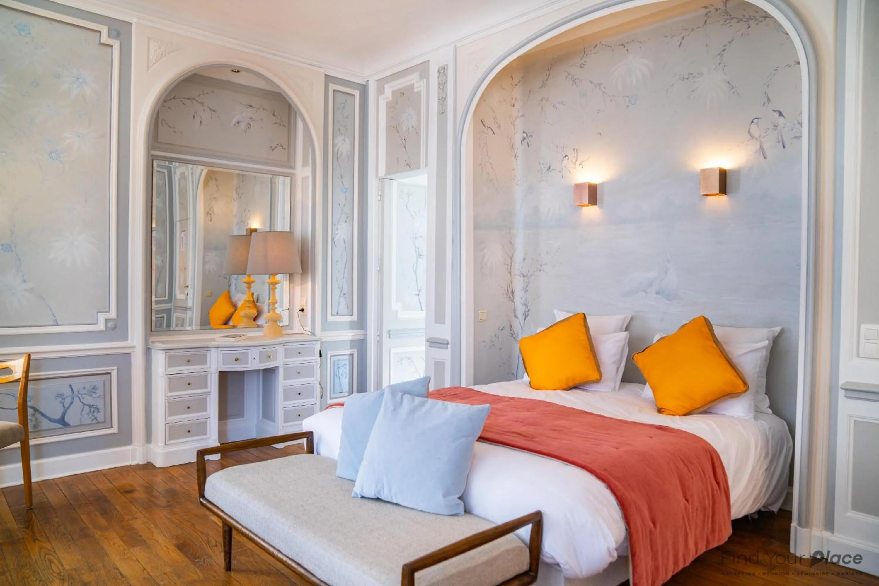 Photo of the whole room, Bed in Les Sorbiers