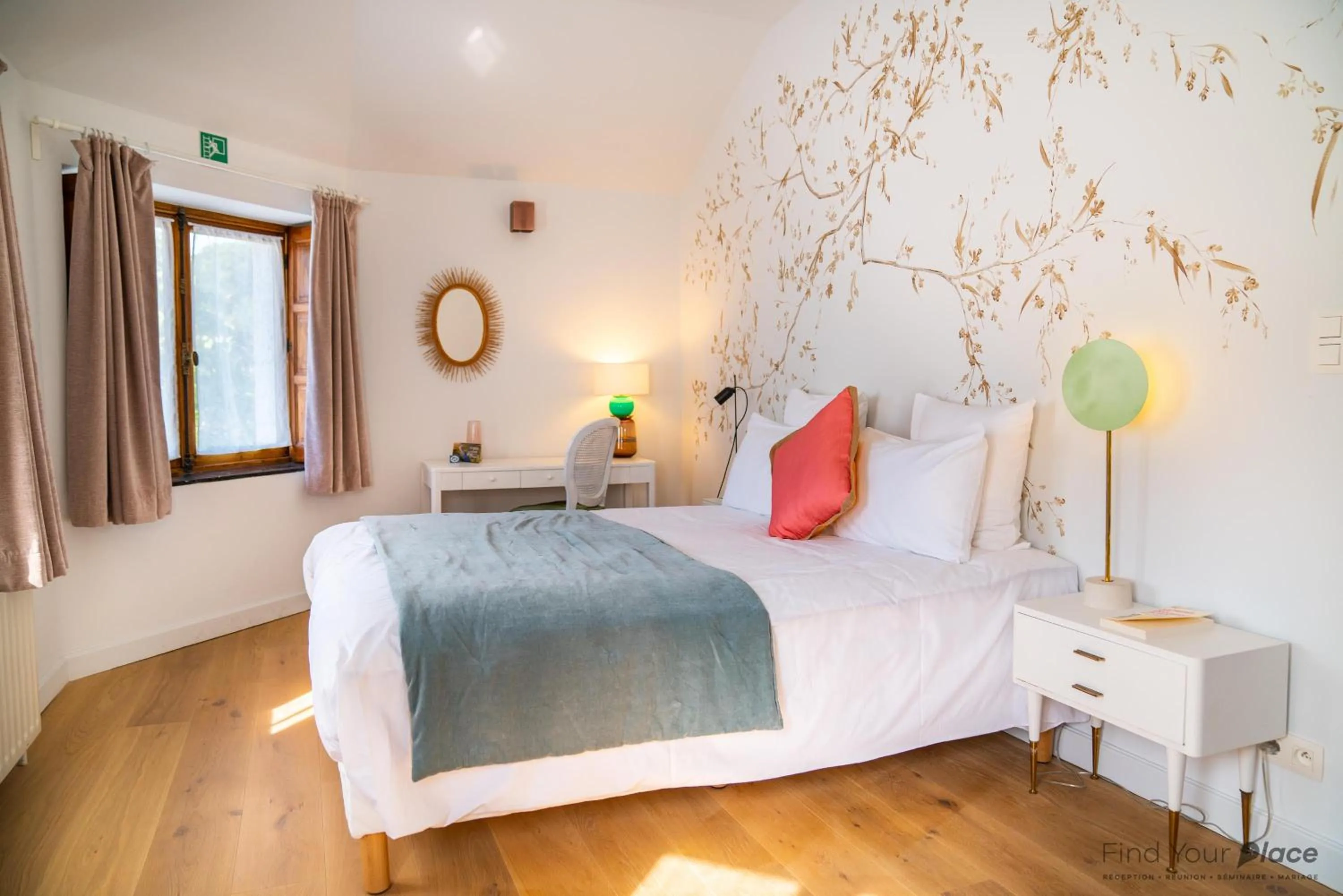 Bedroom, Bed in Les Sorbiers