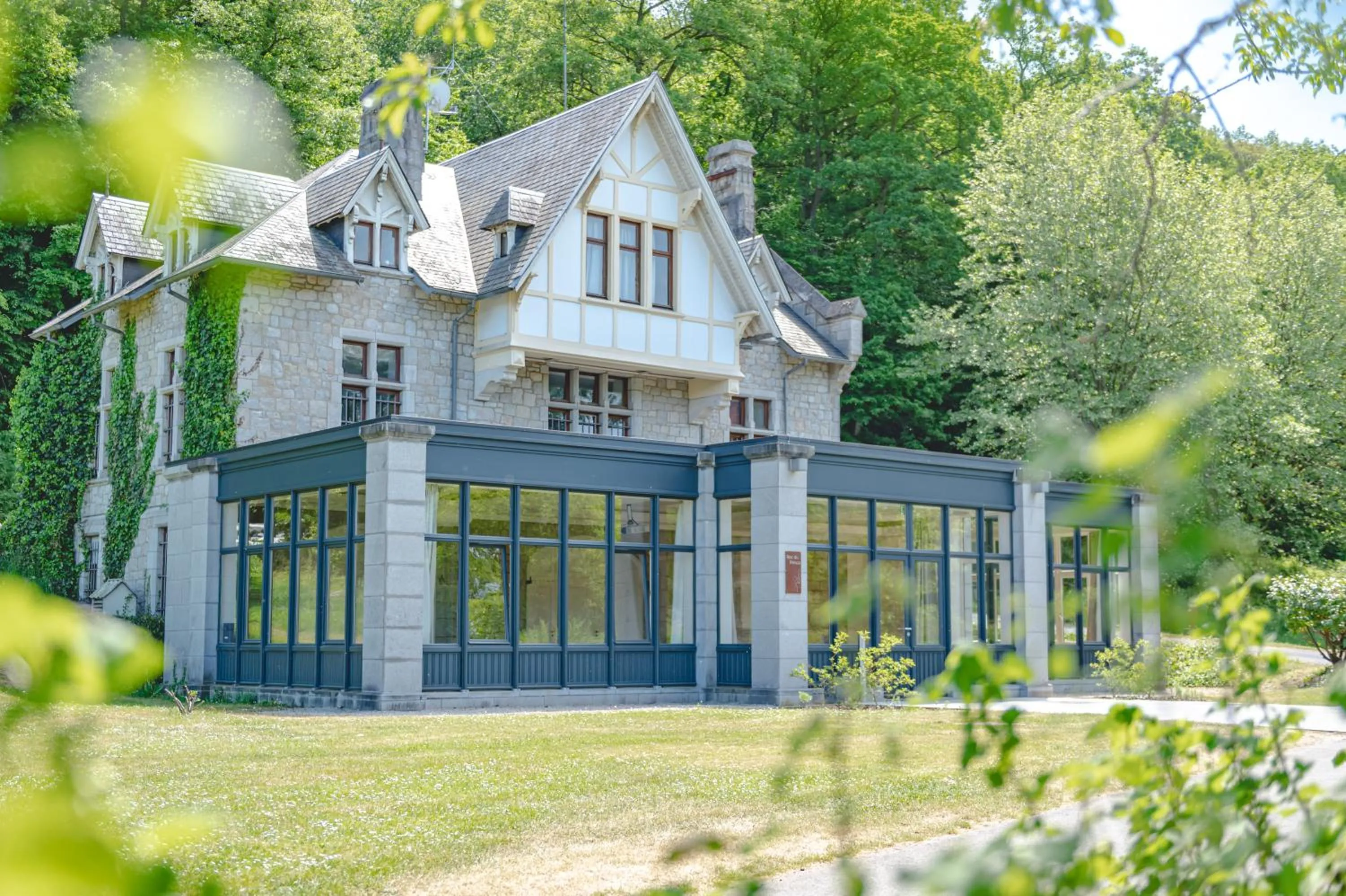 Spring in Les Sorbiers