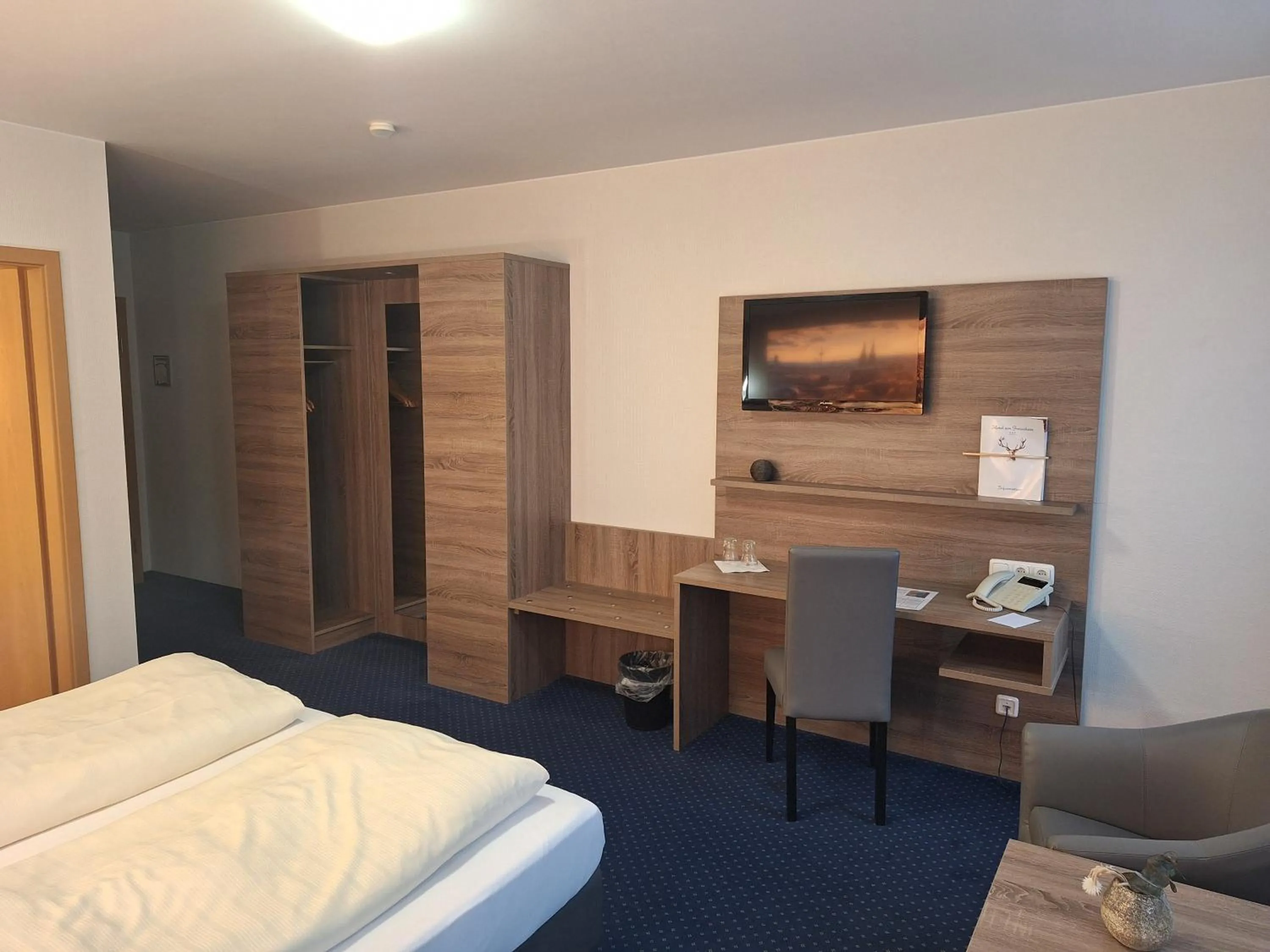 Photo of the whole room, Bed in Hotel Am Freischütz