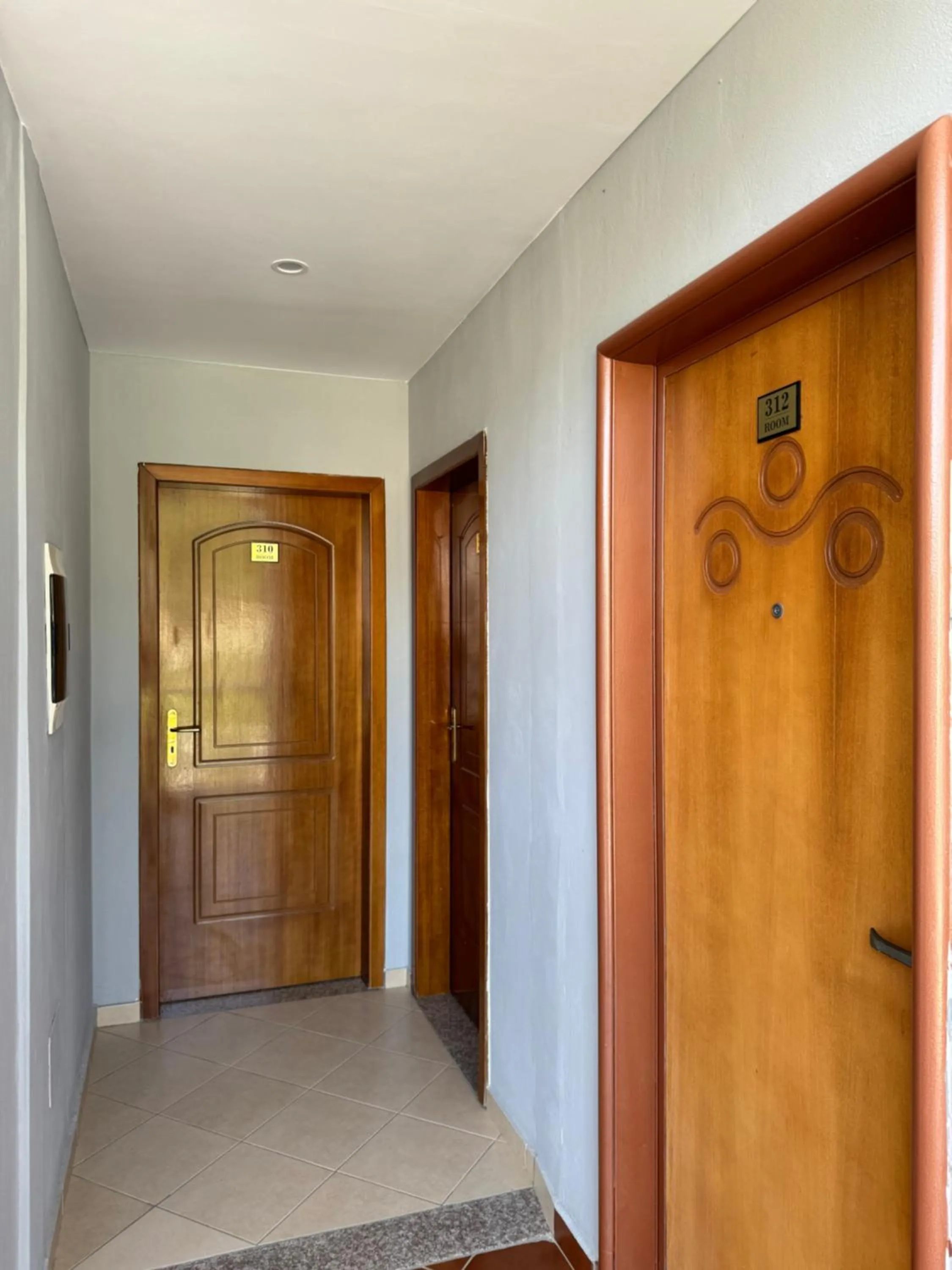 Property building in Hotel Cekodhima