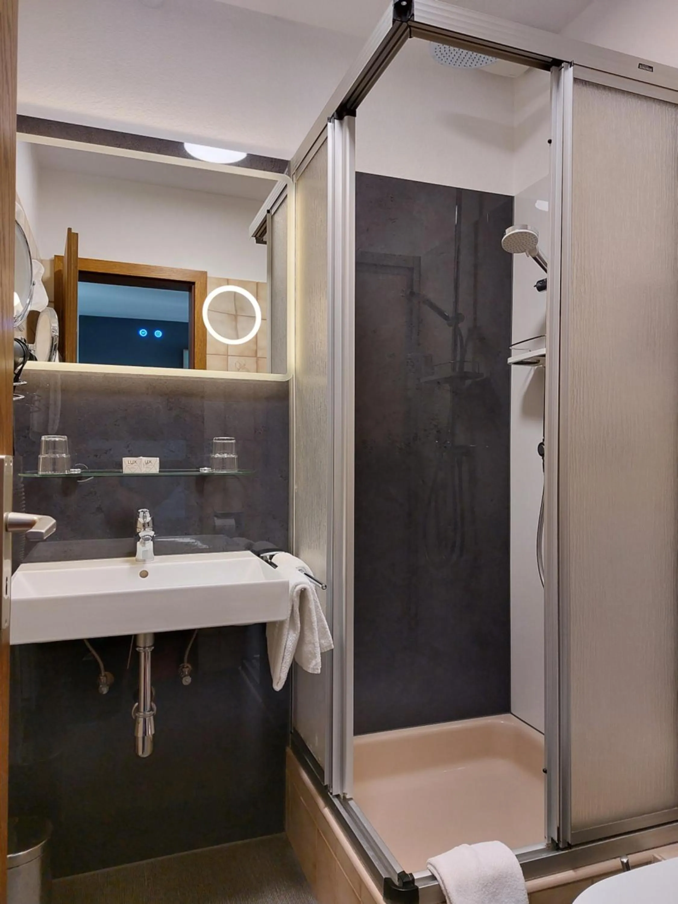 Bathroom in Hotel Garni "Brauerei Keller"