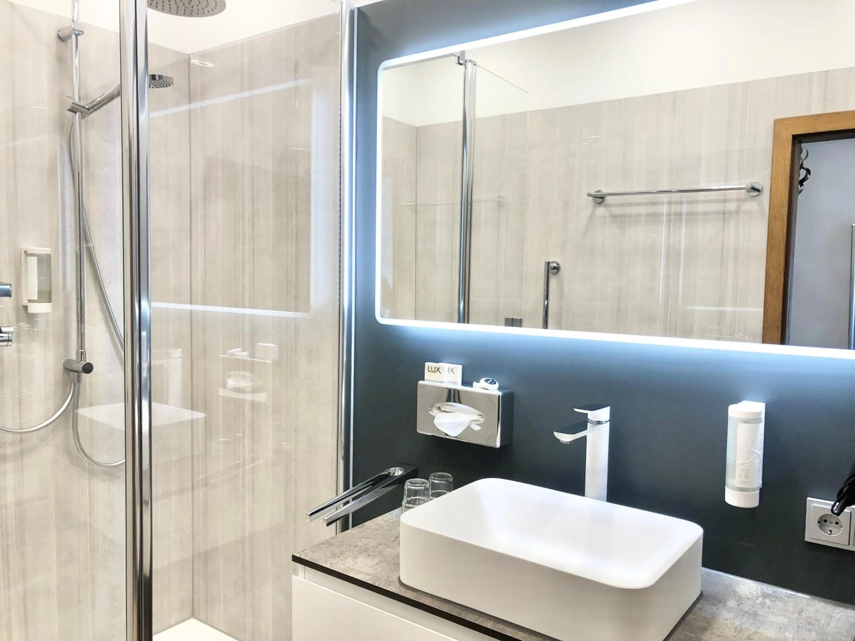 Bathroom in Hotel Garni "Brauerei Keller"