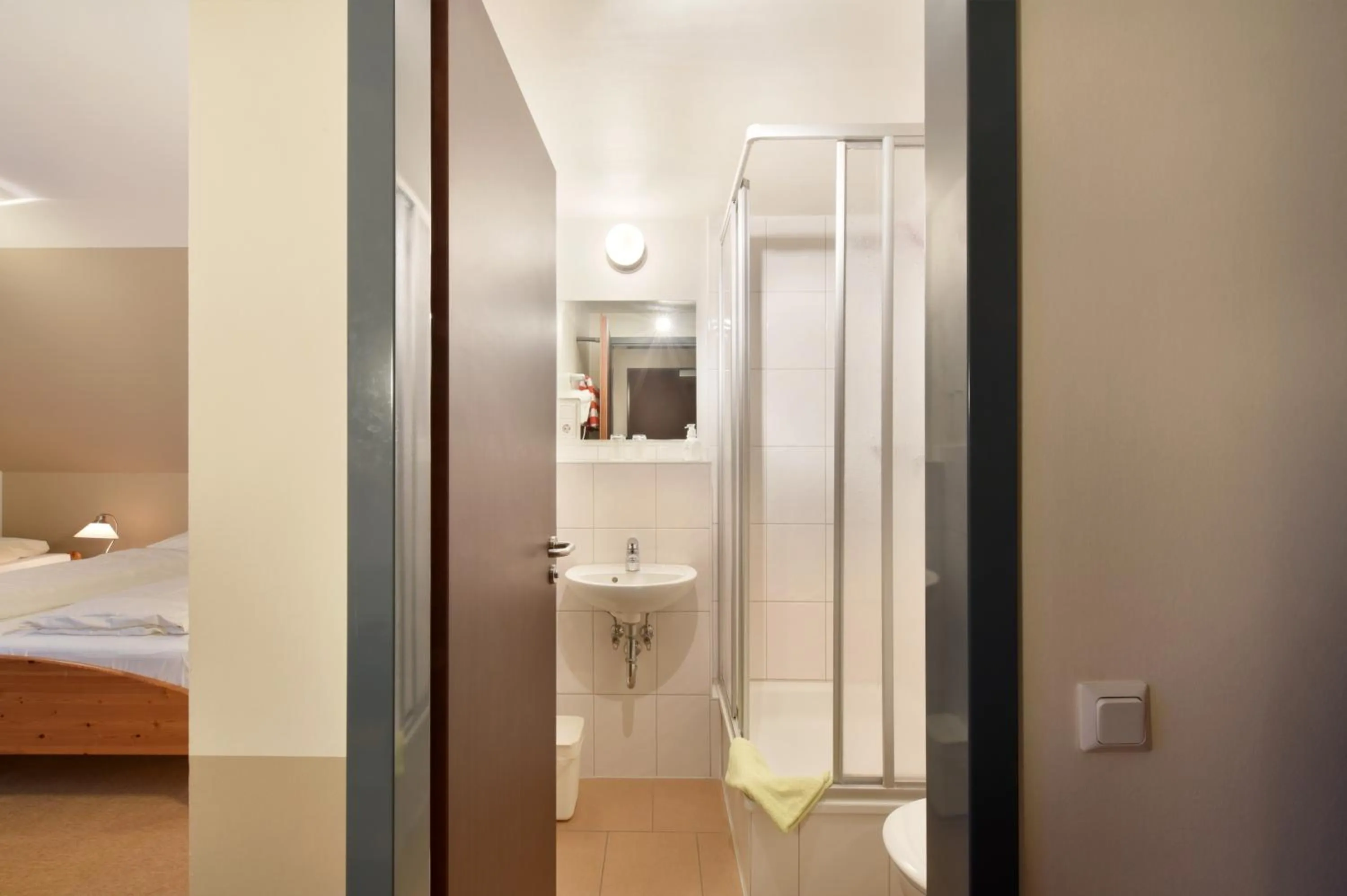 Bathroom, Bed in meinHotel