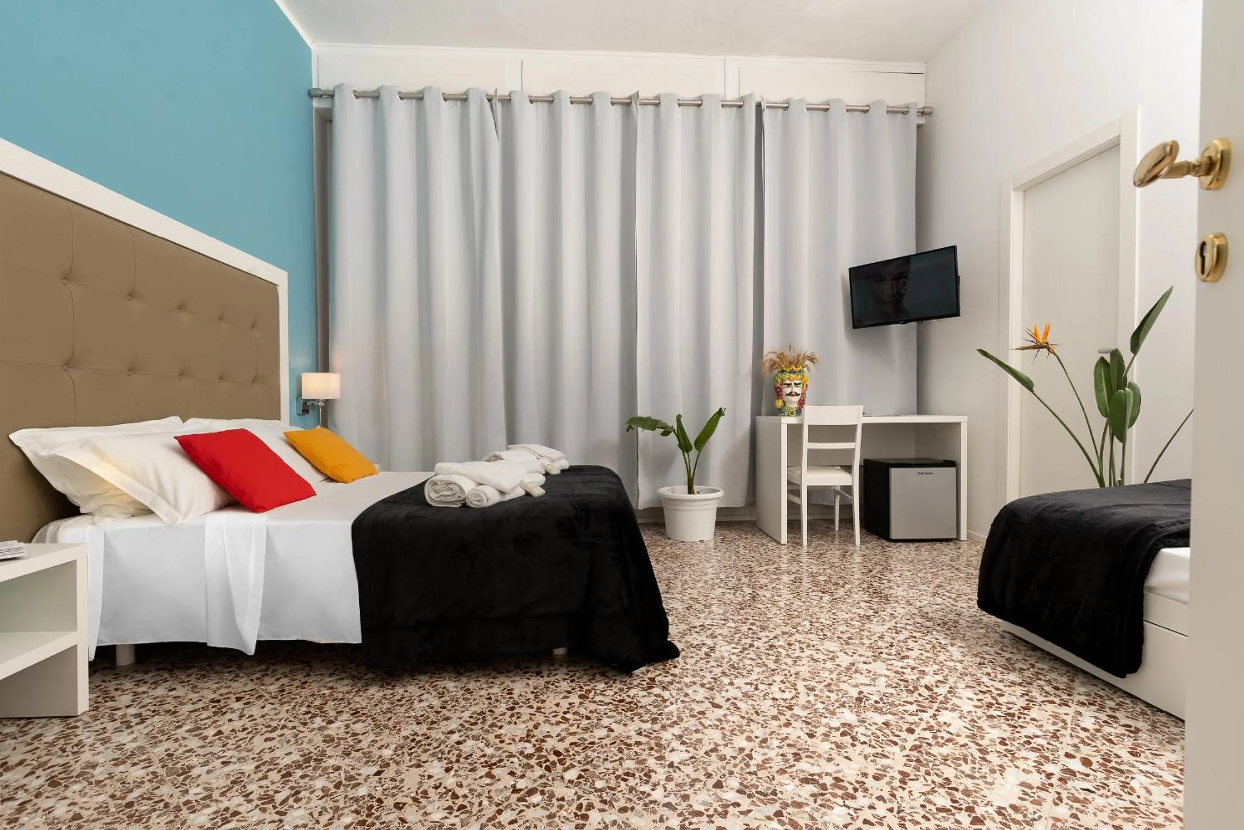 Bedroom, Bed in Regina Margherita