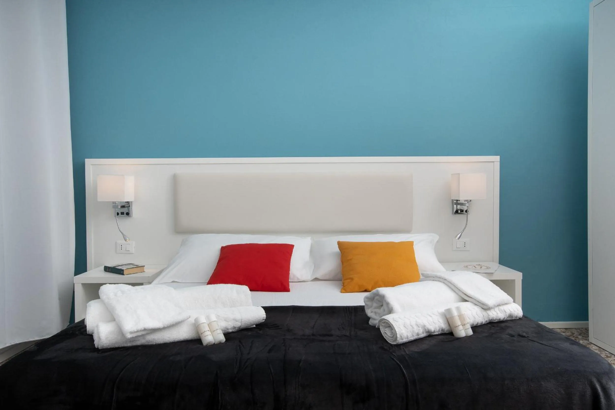 Bedroom, Bed in Regina Margherita