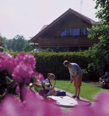 People in Flairhotel Hubertus