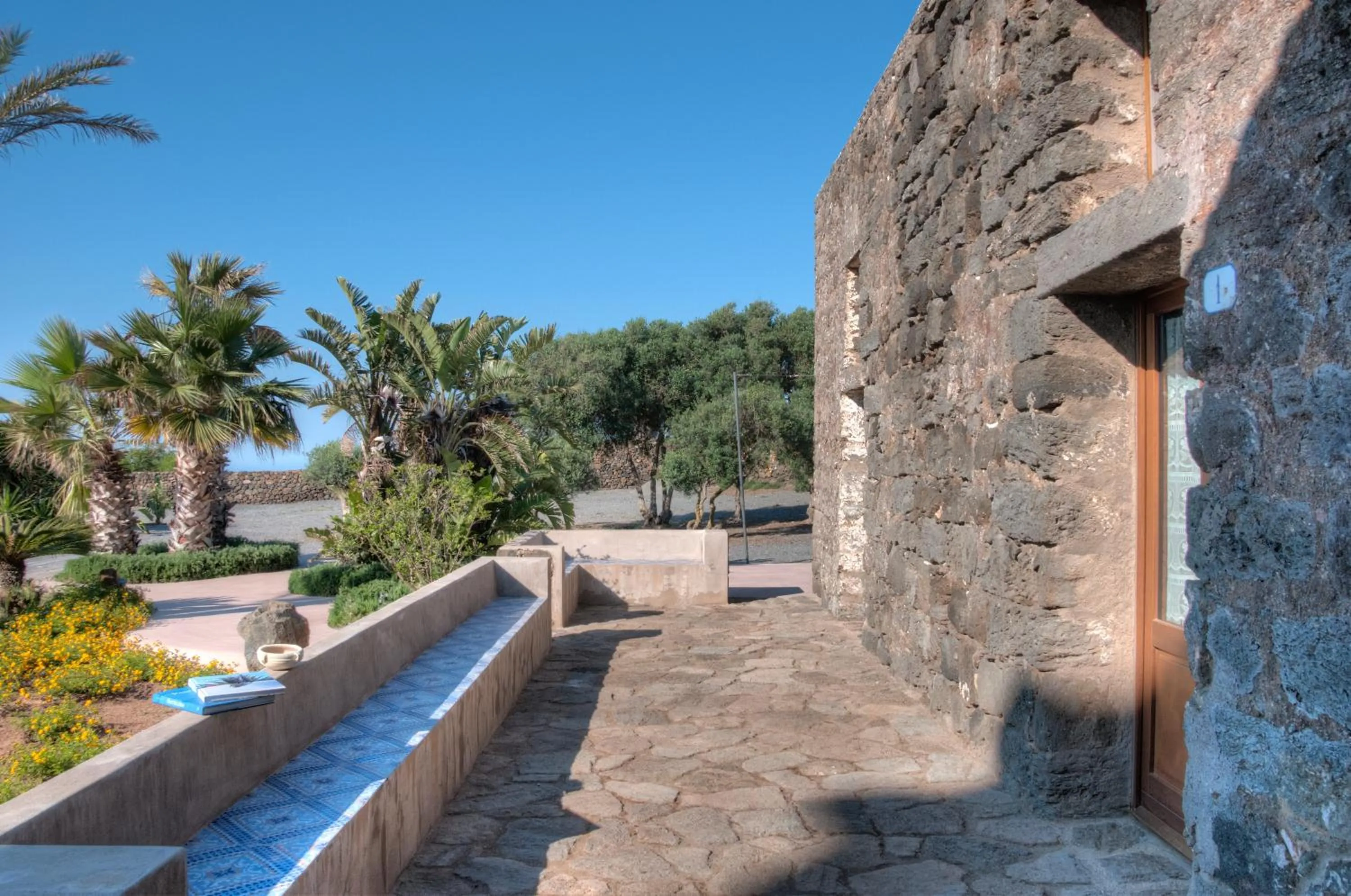 Garden in Resort Acropoli