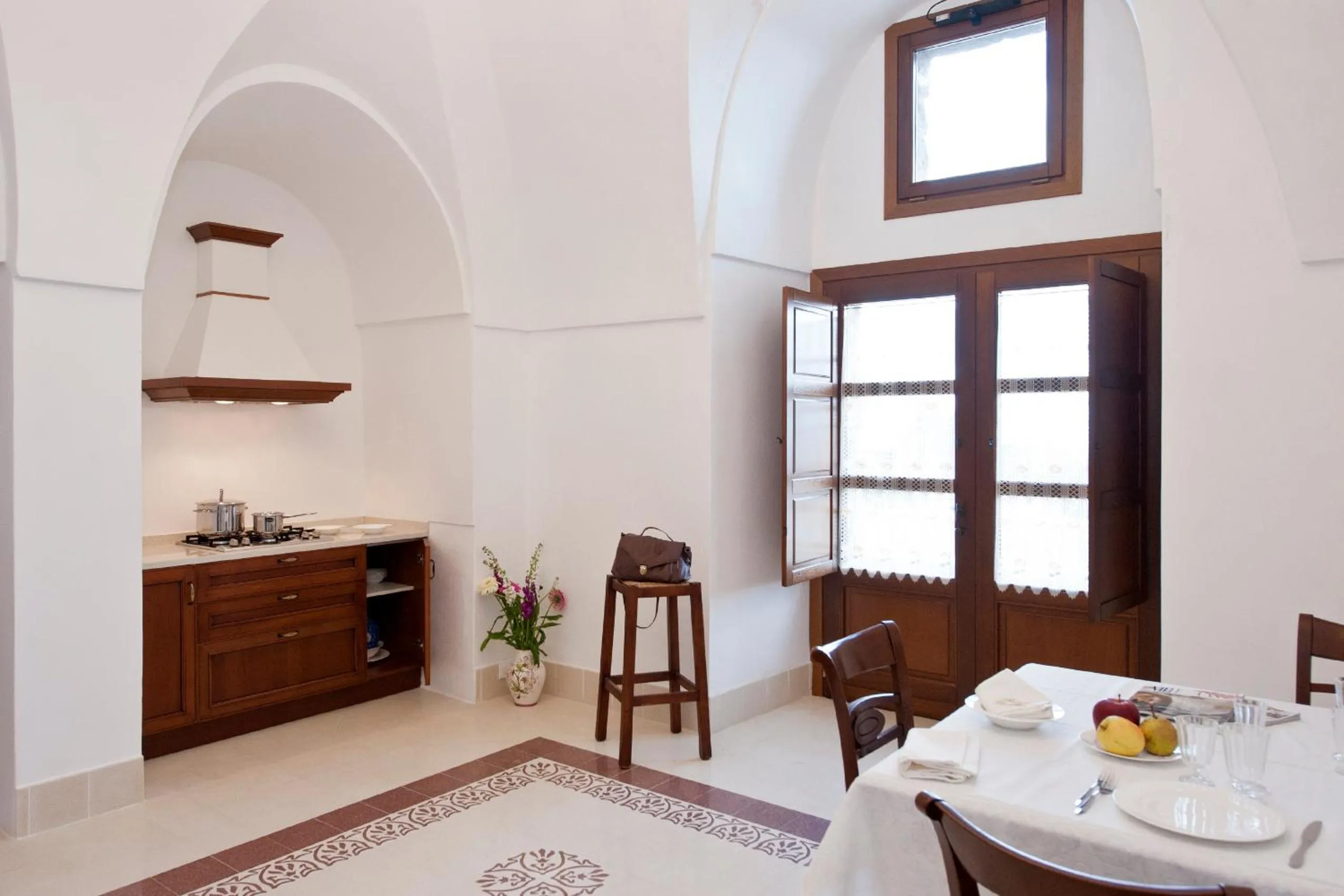 Kitchen or kitchenette in Resort Acropoli