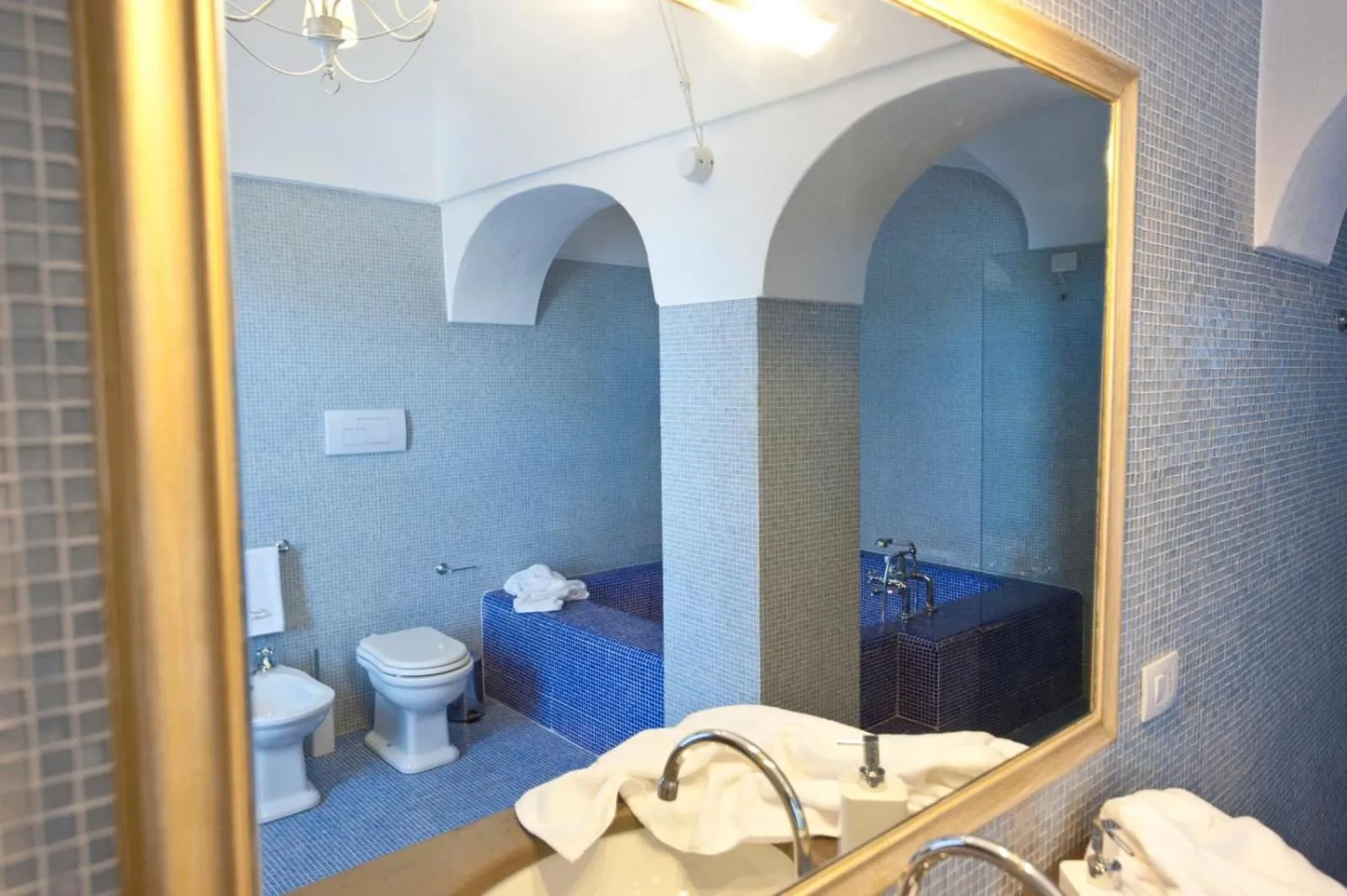 Toilet in Resort Acropoli