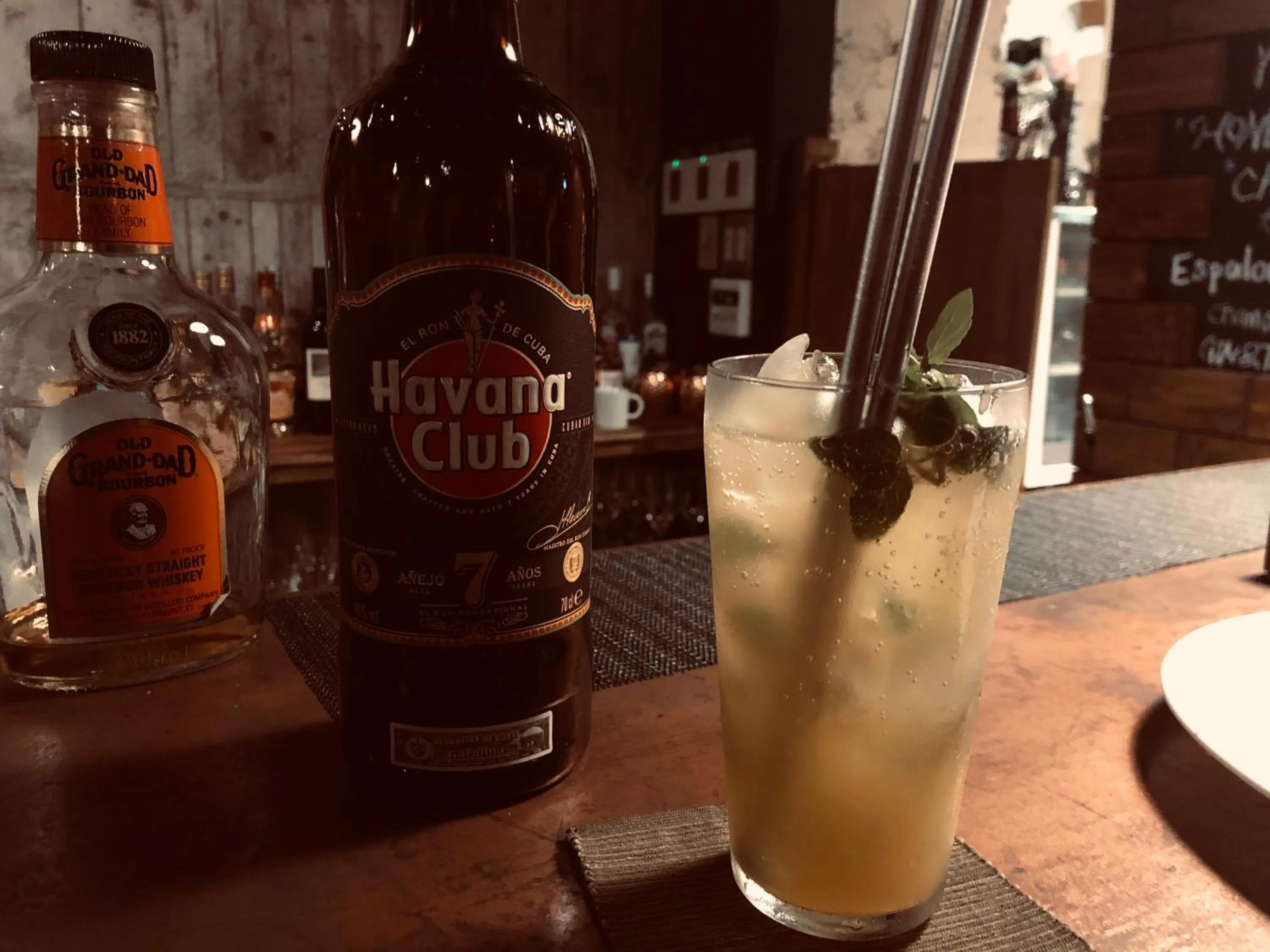 Alcoholic drinks in RoheN ASHINOKO