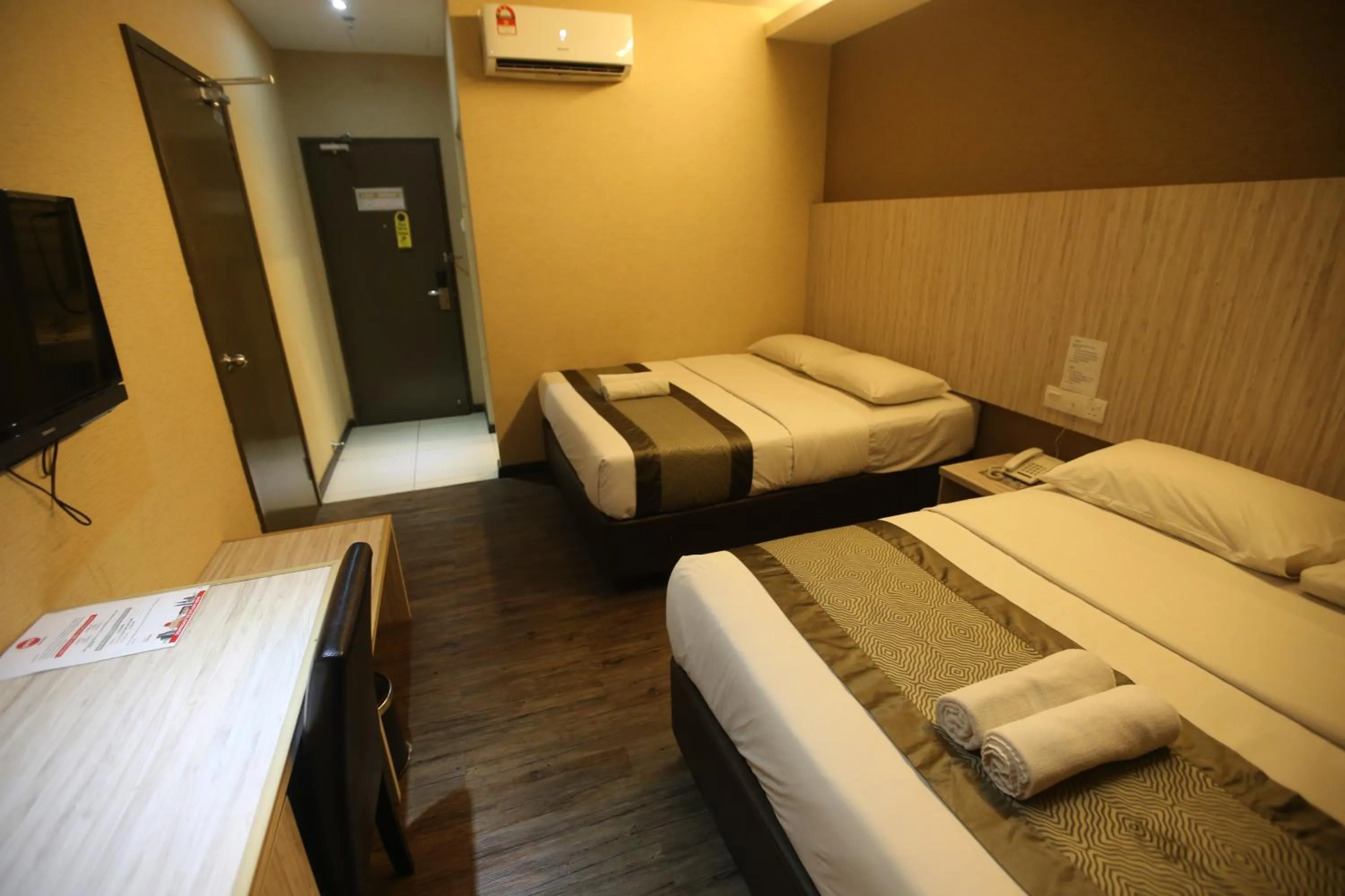 Bed in Kota Heritage Hotel