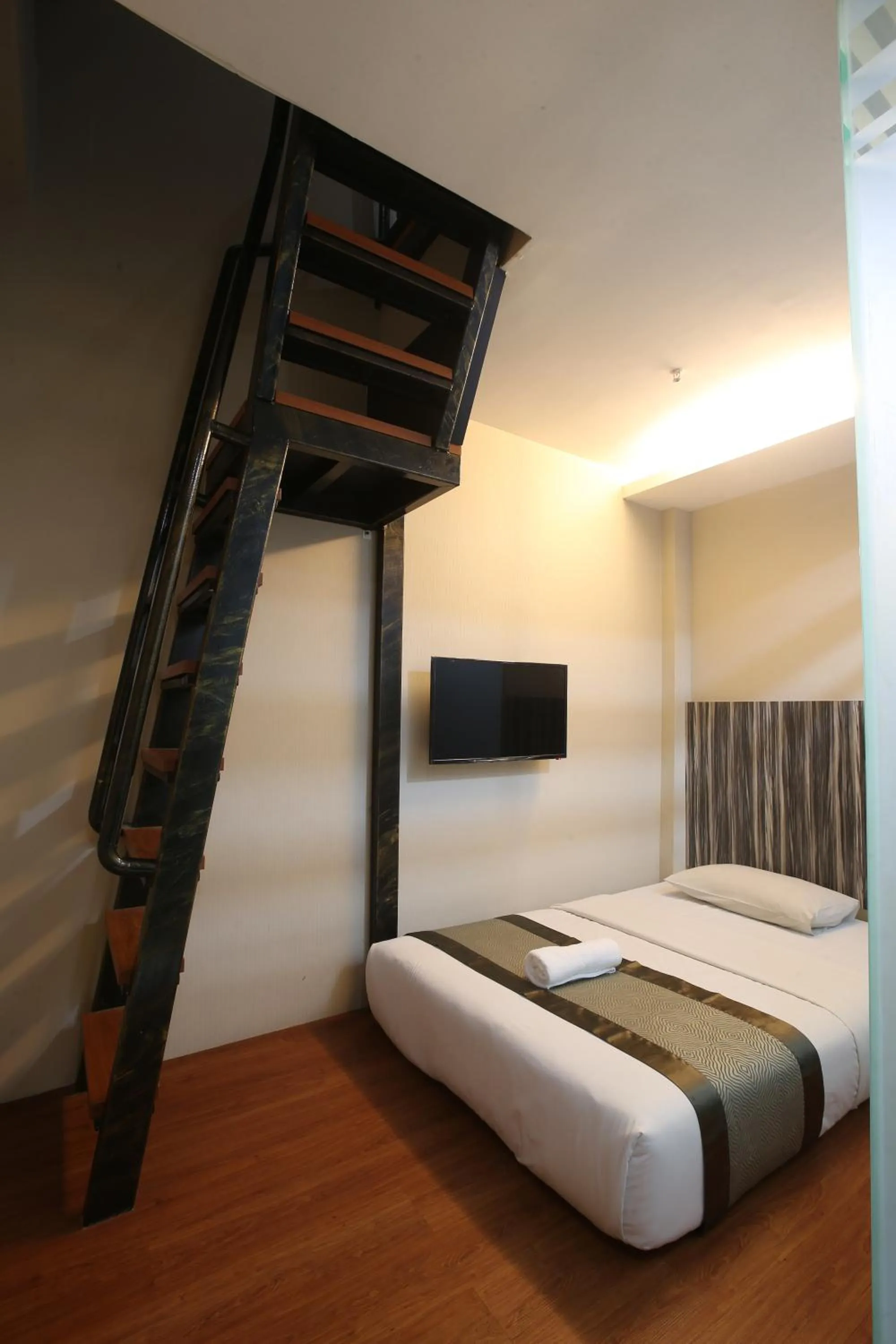 Bed in Kota Heritage Hotel