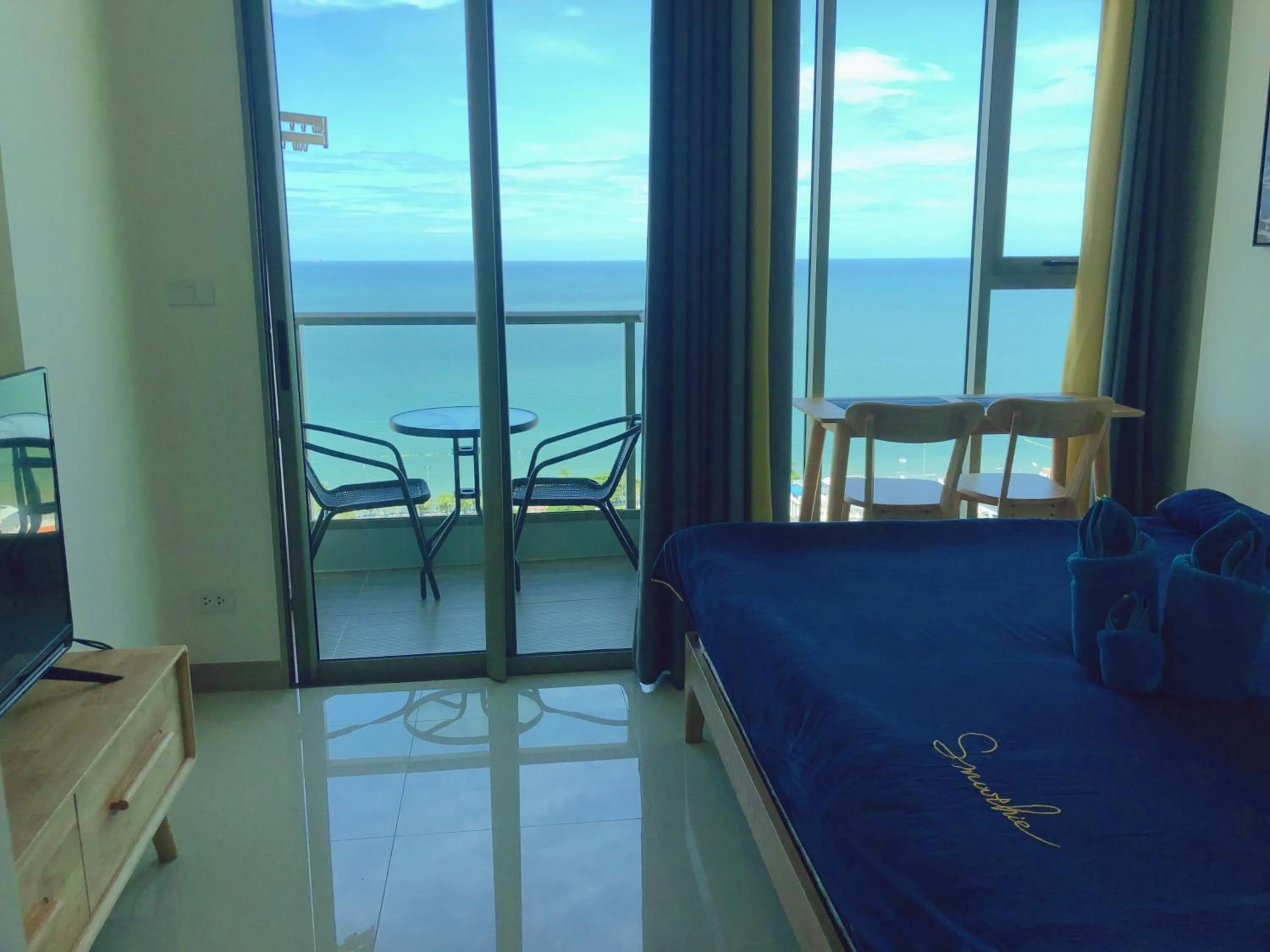 Riviera Jomtien by Daisy Pattaya