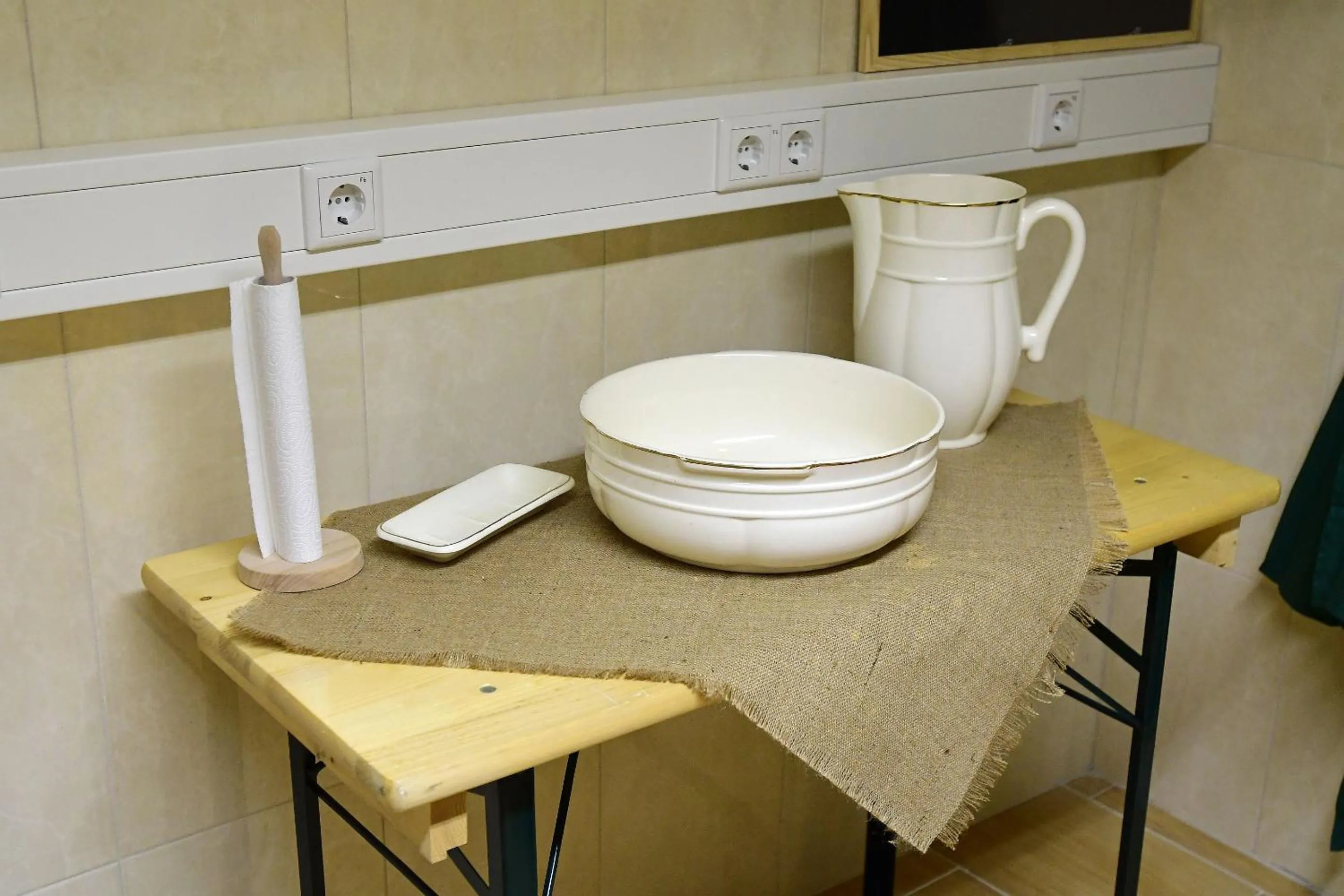 Decorative detail in Hotel garni Goldene Henne