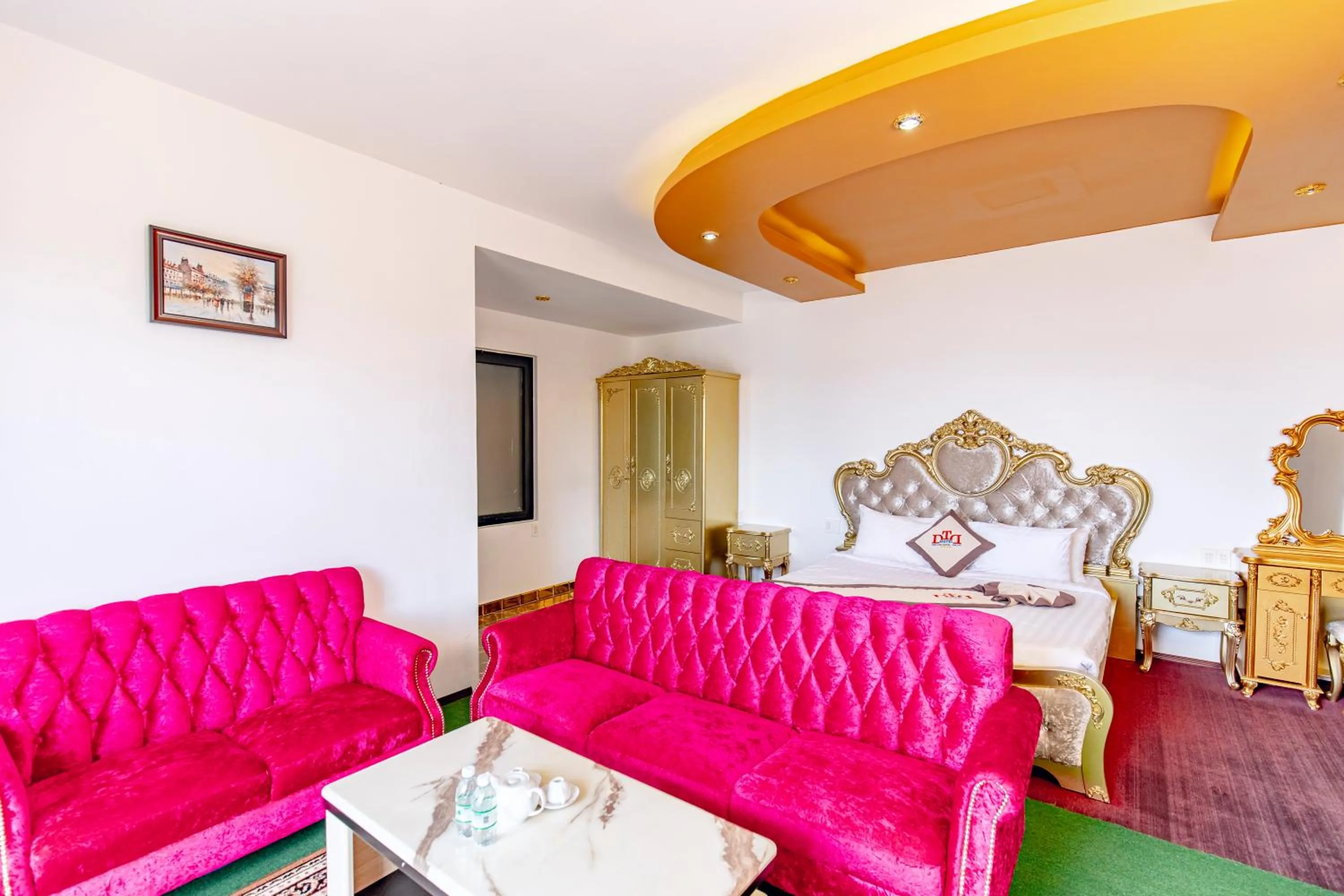 Seating area in Dallas Hotel Dalat