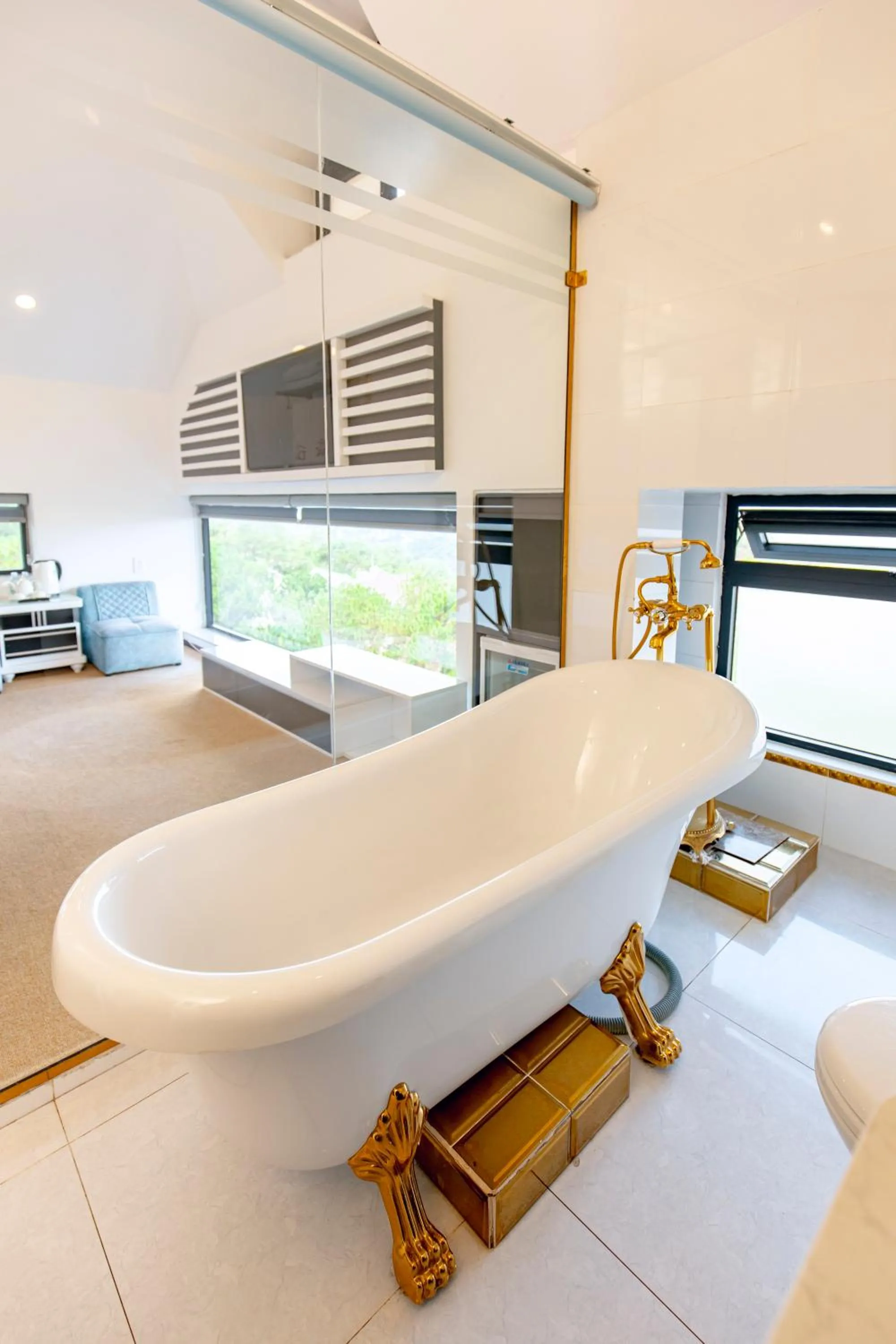 Bathroom in Dallas Hotel Dalat