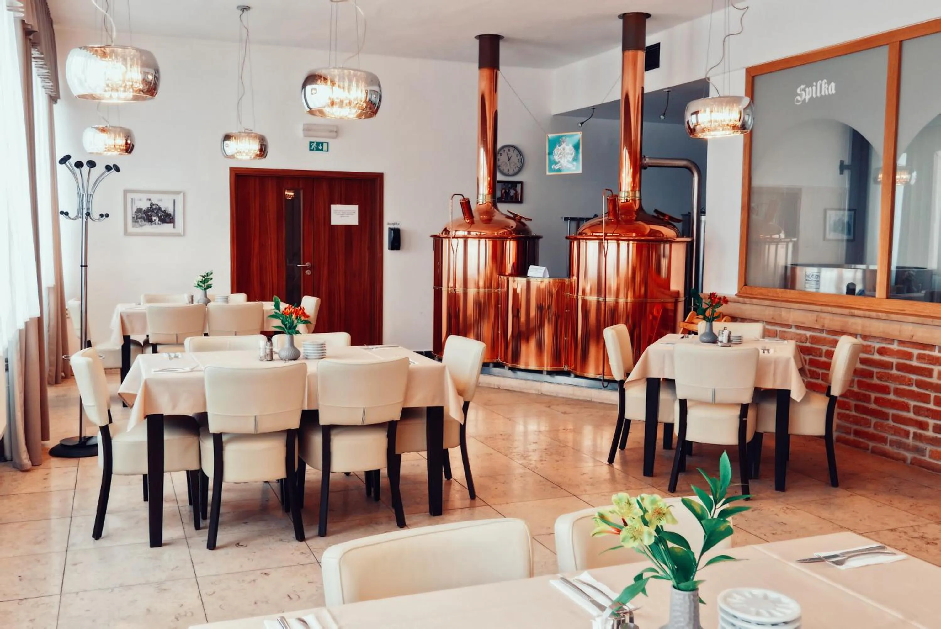 Restaurant/places to eat in Městský hotel Bobík