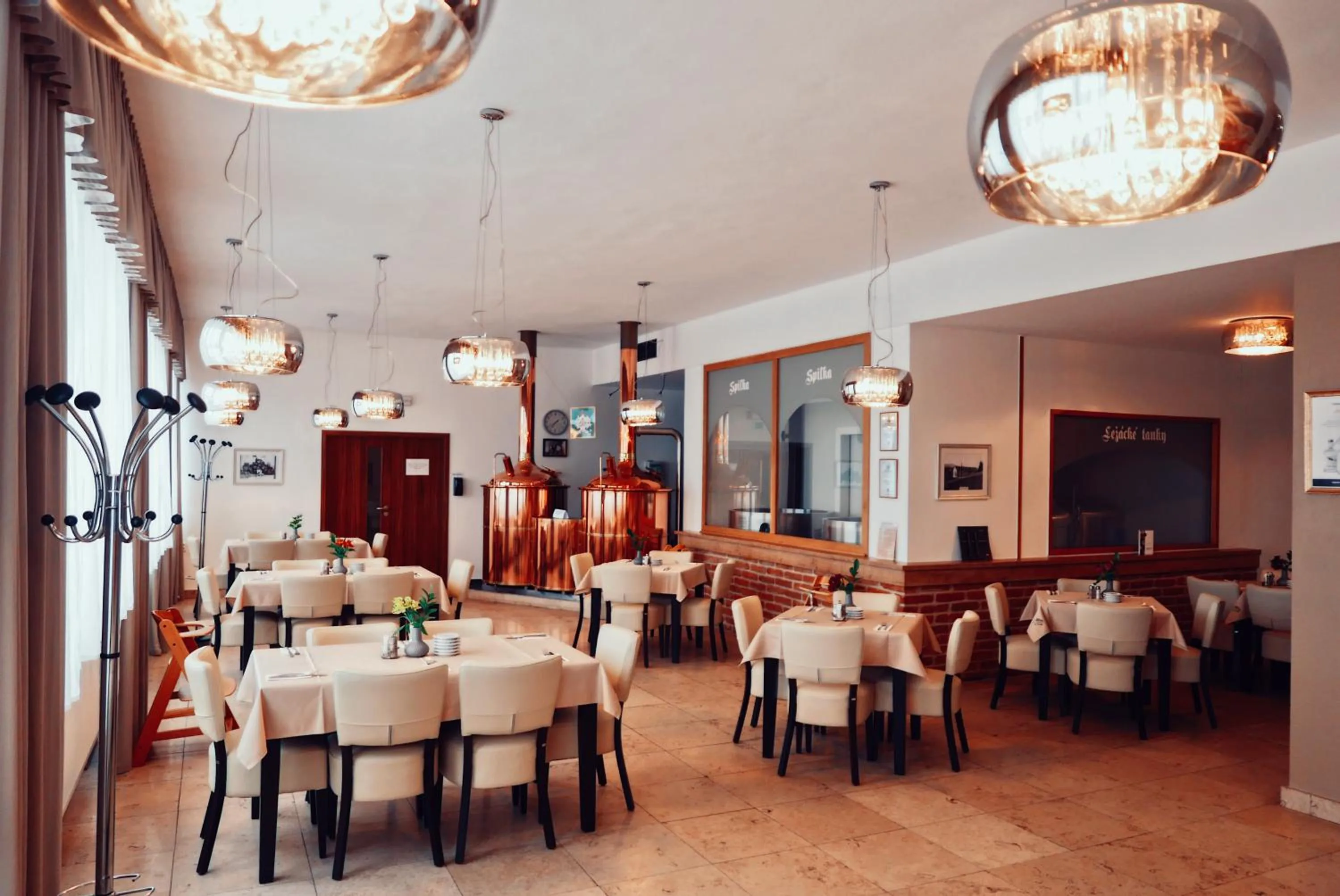 Restaurant/places to eat in Městský hotel Bobík