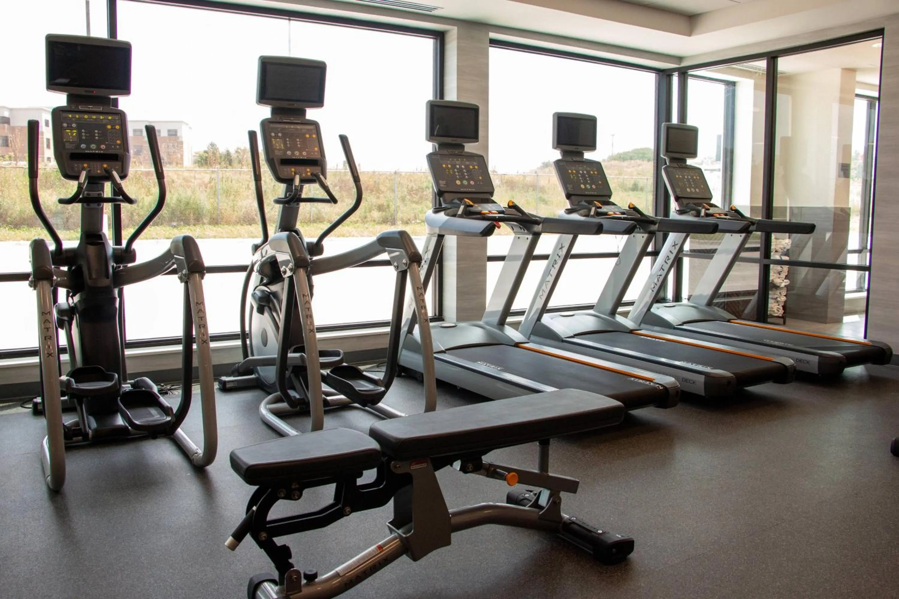 Fitness centre/facilities in Fairfield Inn & Suites by Marriott Davenport Quad Cities