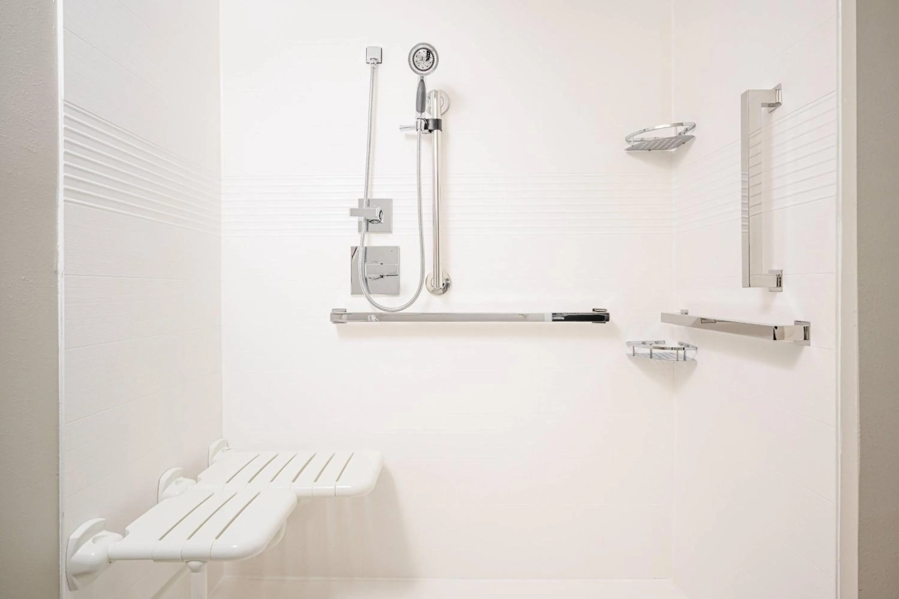 Bathroom in TownePlace Suites by Marriott Tuscaloosa