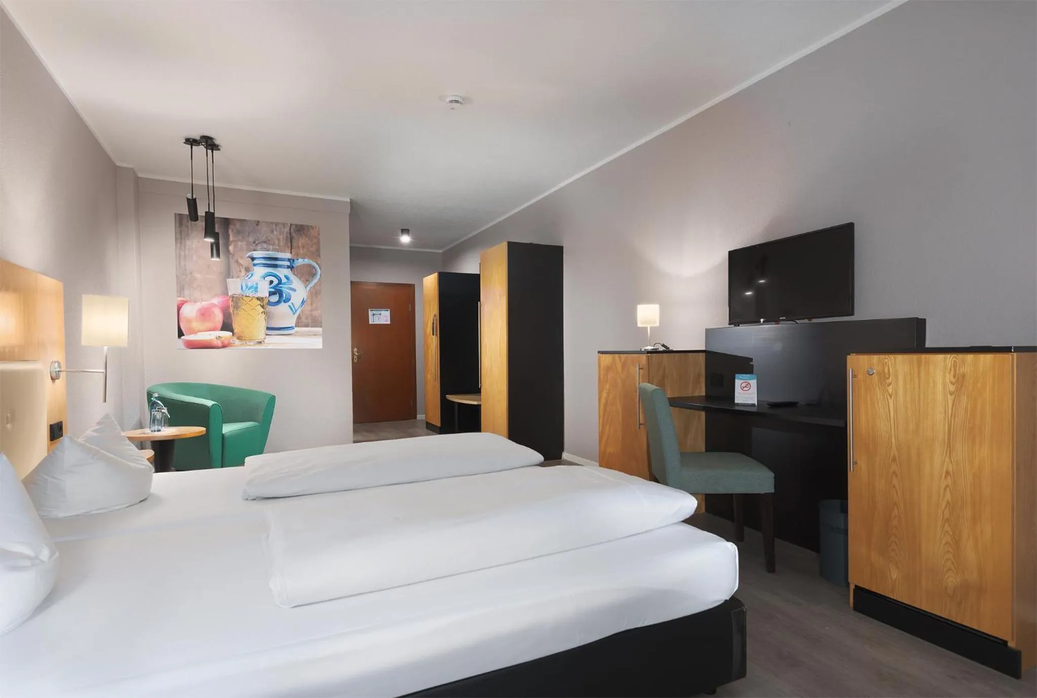 Photo of the whole room, Bed in Trip Inn Hotel Egelsbach Frankfurt