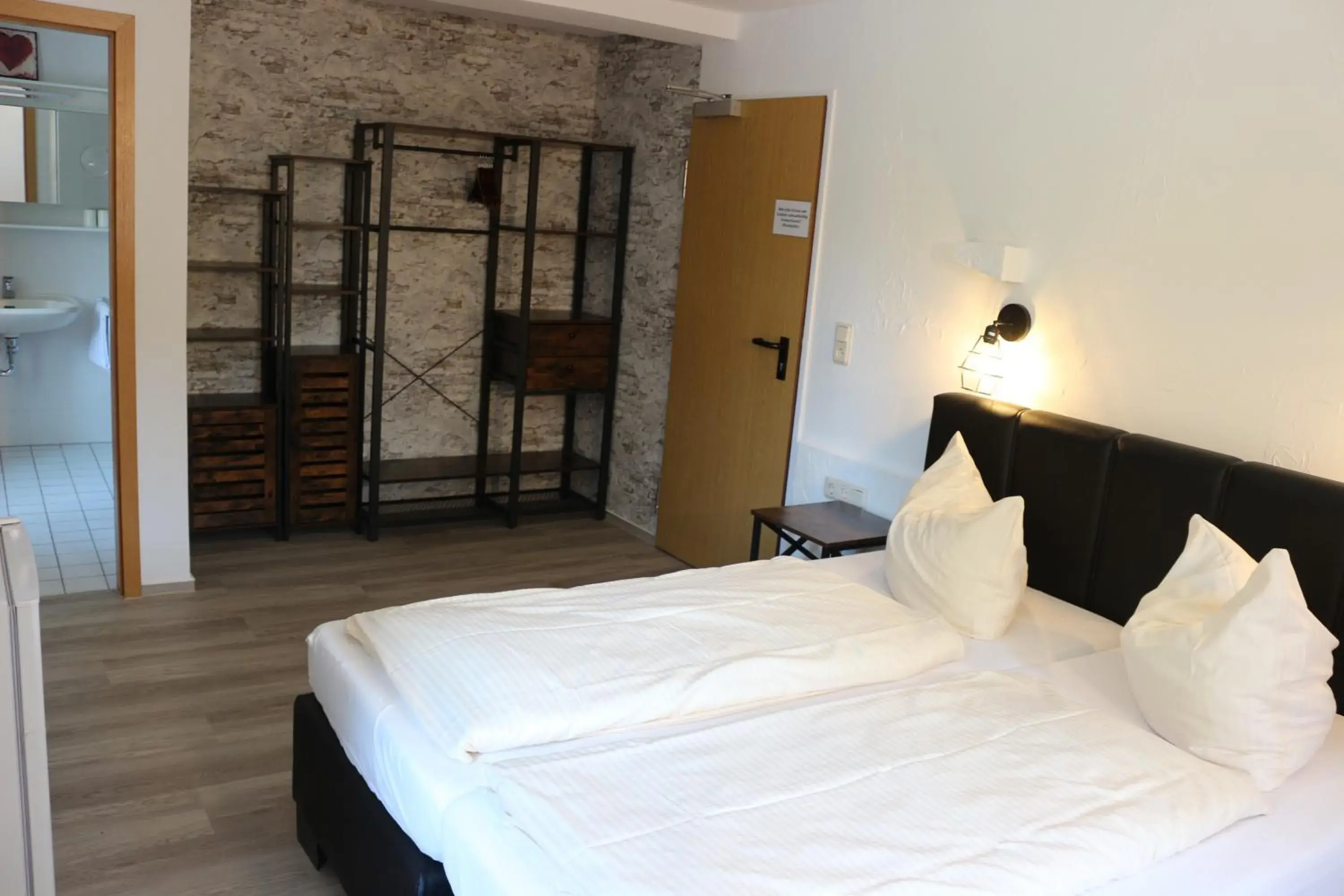 Economy Double Room in Waldgasthaus am Schwarzenbruch Economy Double Room in Waldgasthaus am Schwarzenbruch